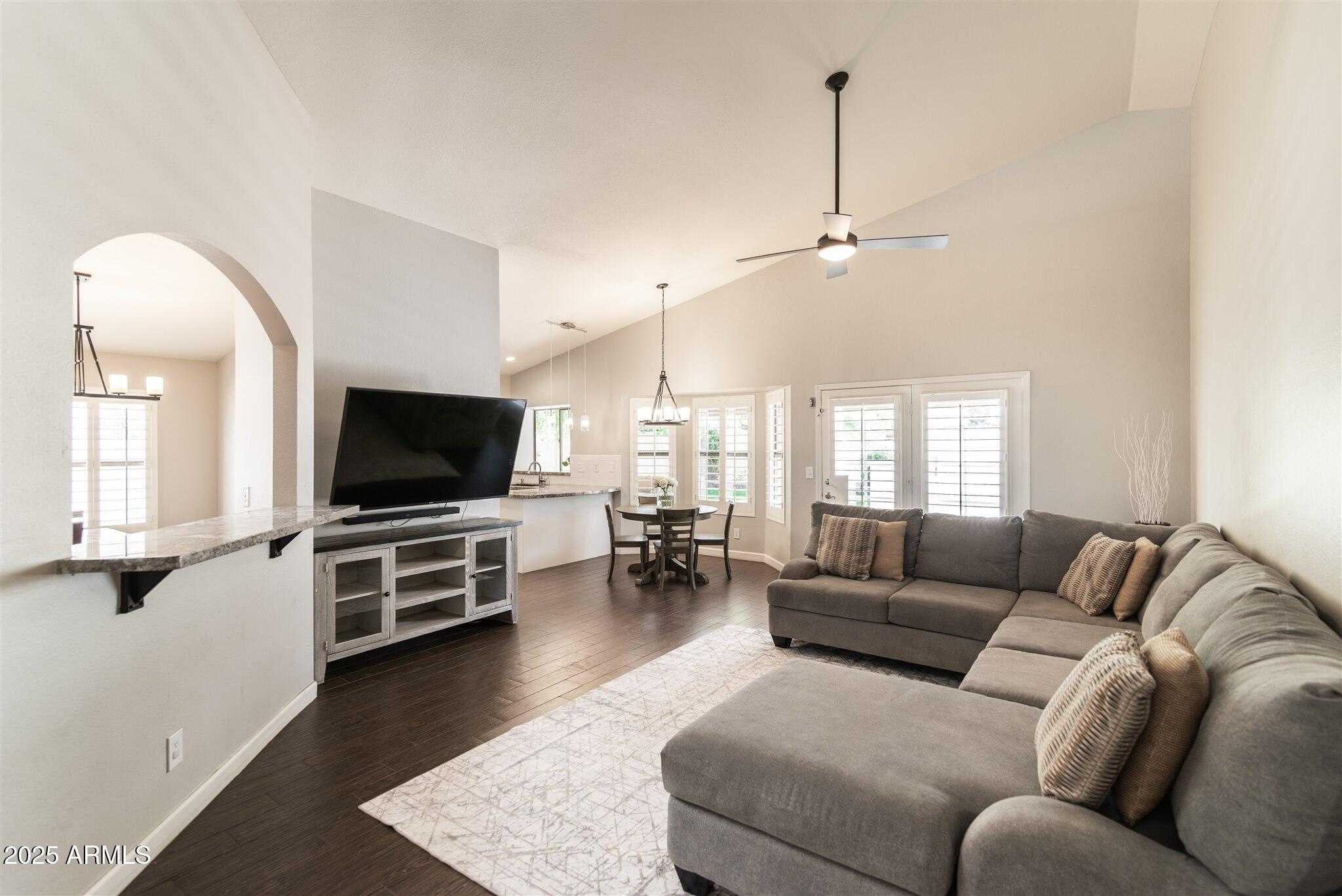 5132 E GRANDVIEW Road