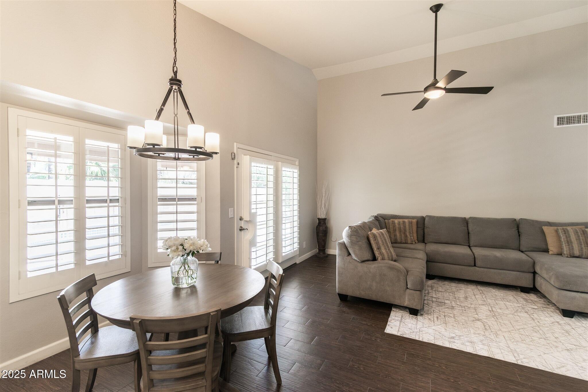 5132 E GRANDVIEW Road