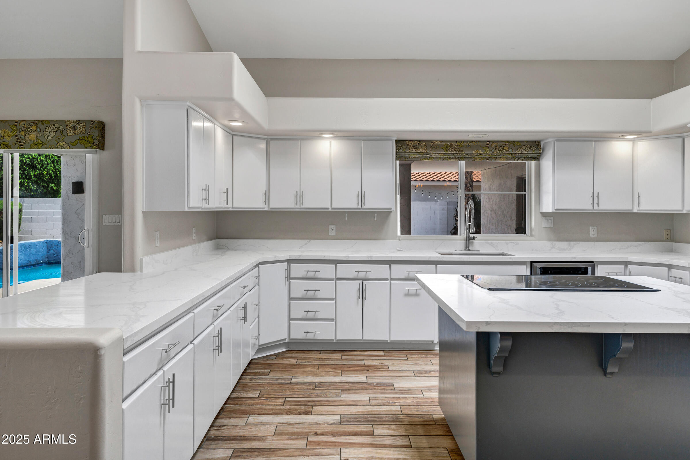 5345 E MCLELLAN Road, 123