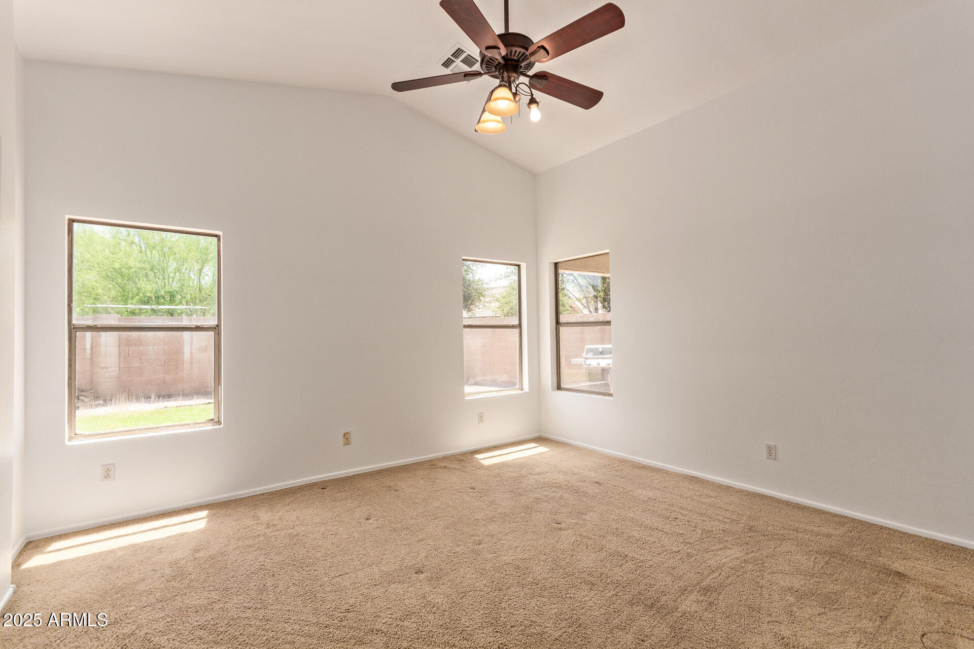 4143 E SUNDANCE Avenue