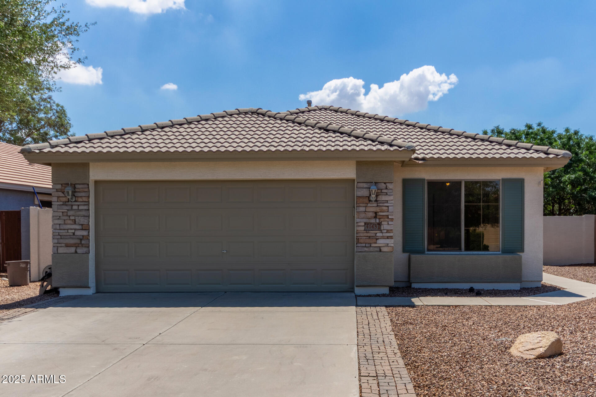 4143 E SUNDANCE Avenue