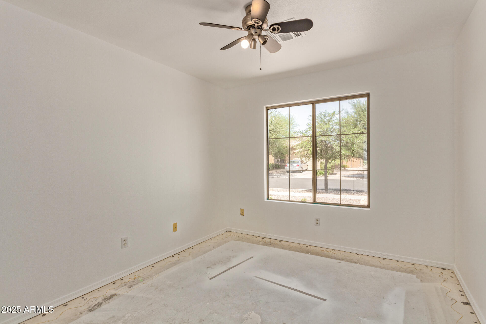 4143 E SUNDANCE Avenue