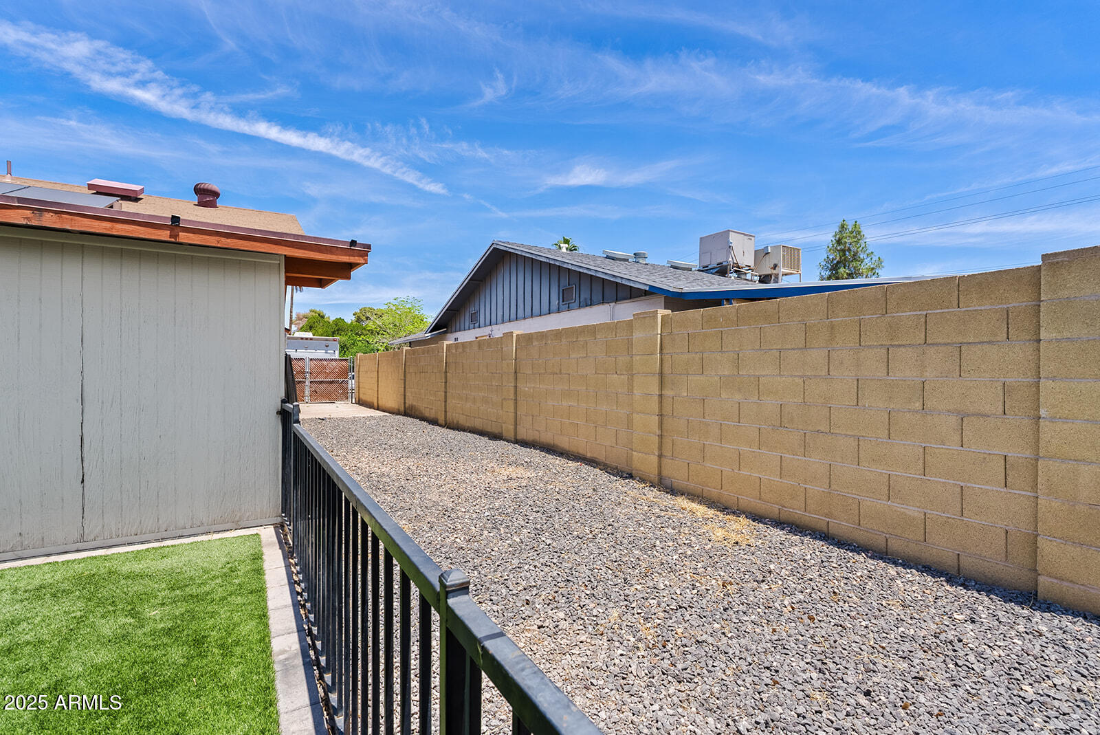 803 E CARMEN Street
