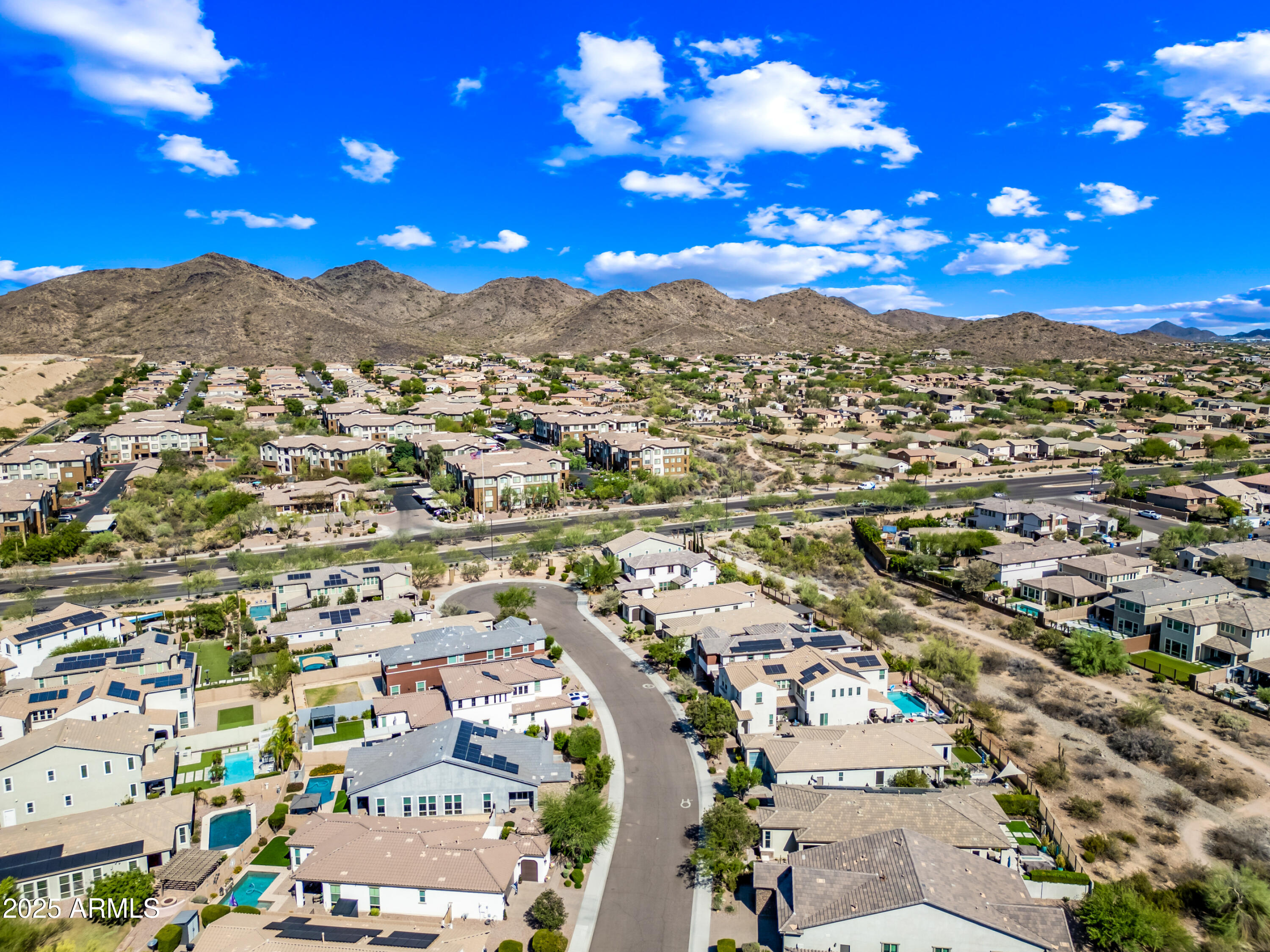 2315 W DUANE Lane