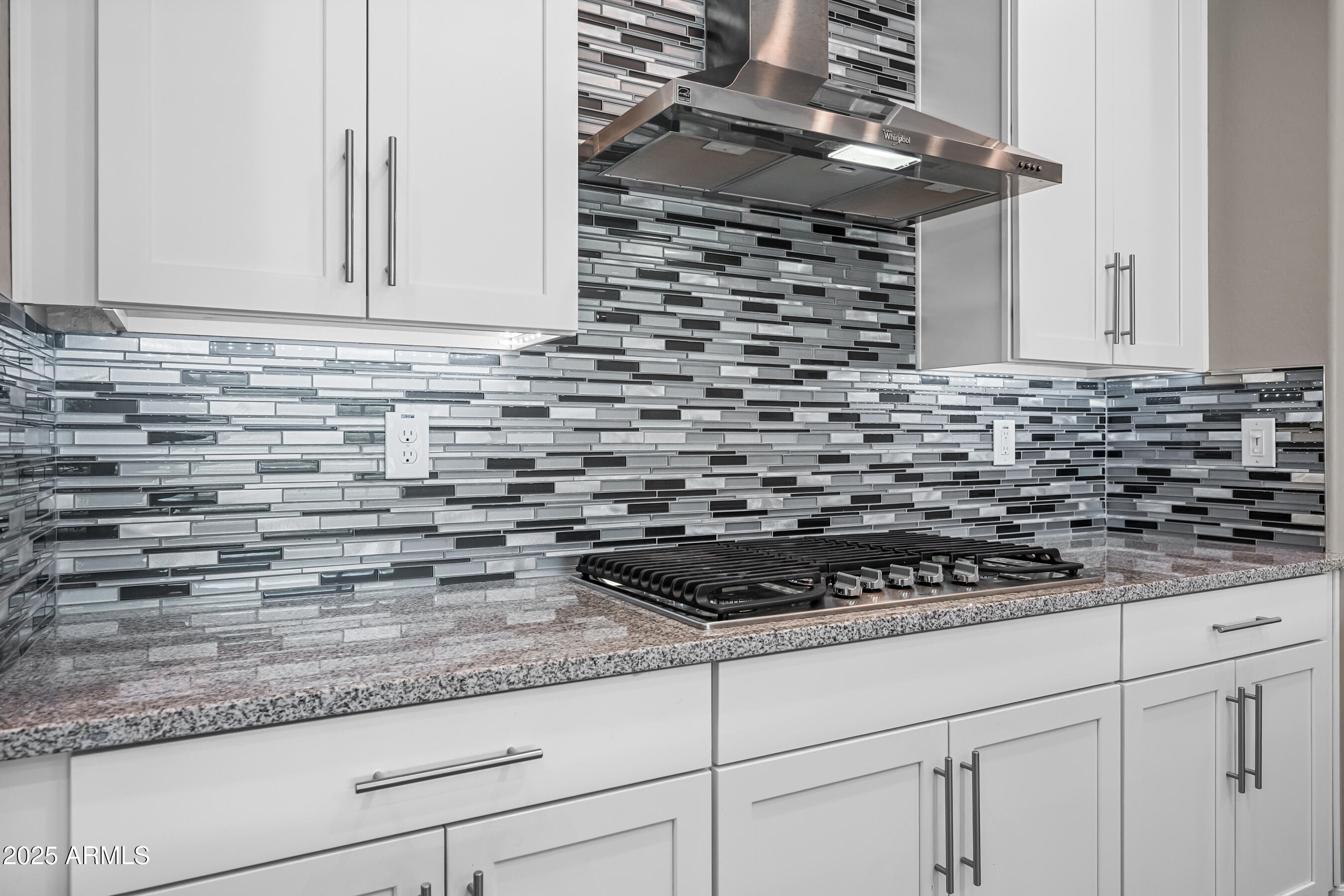 2315 W DUANE Lane