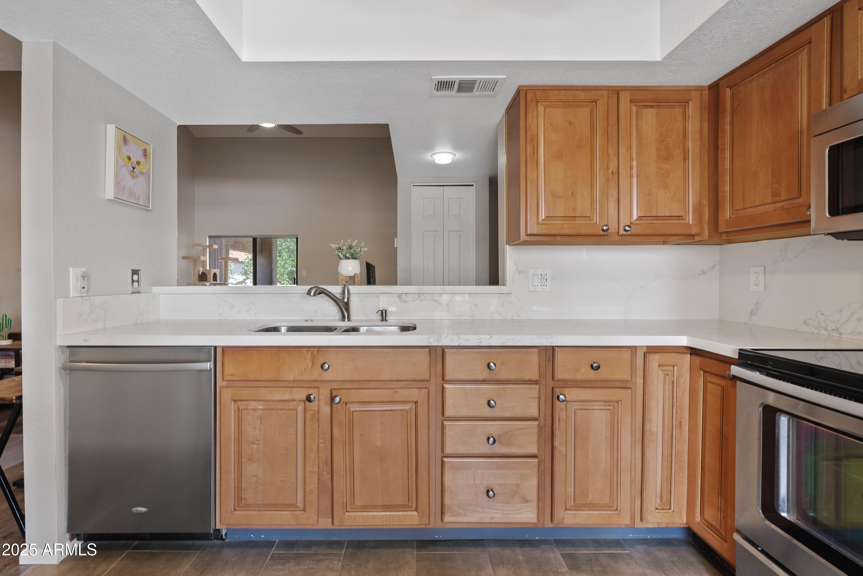 9550 N 94th Place, 204