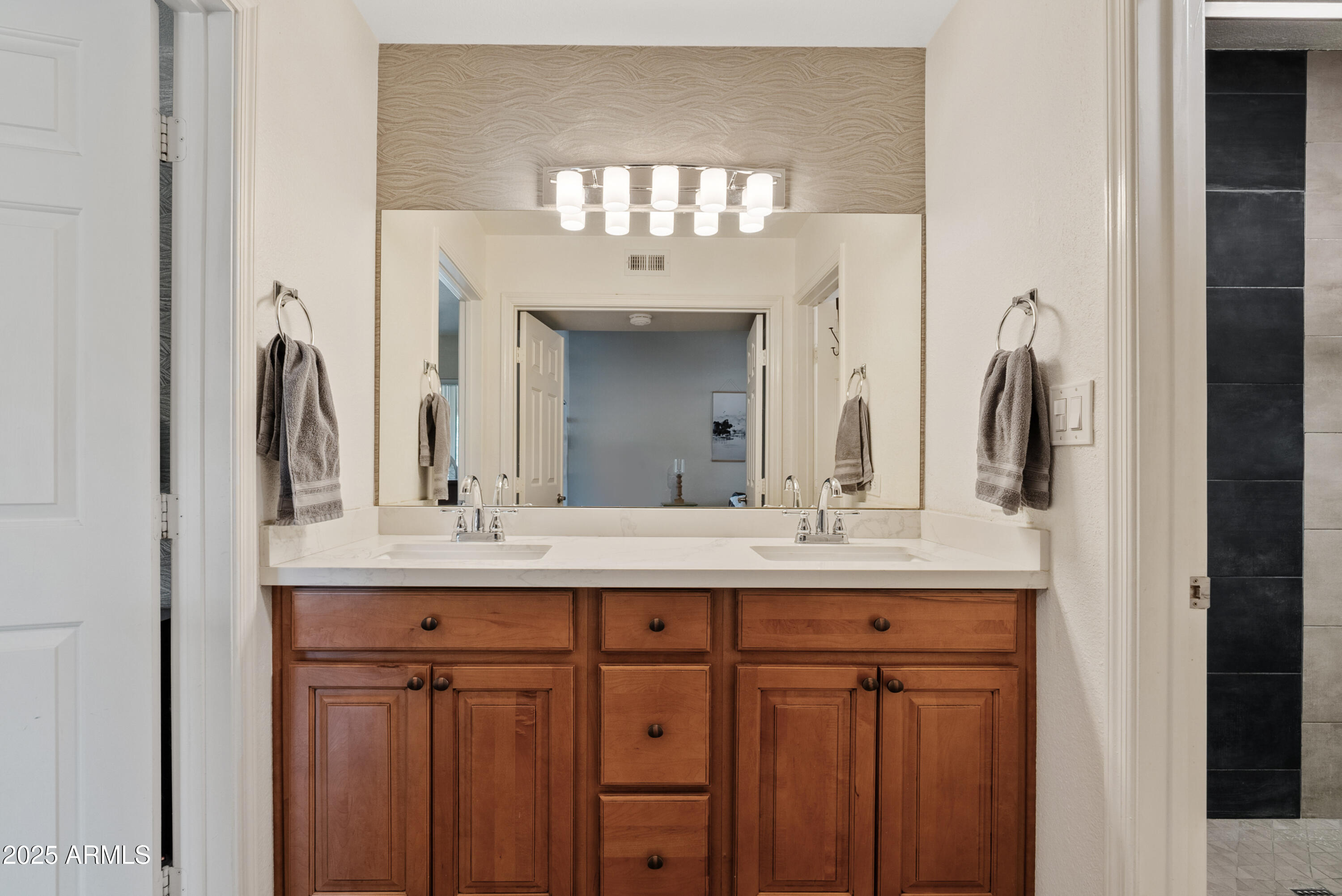 9550 N 94th Place, 204