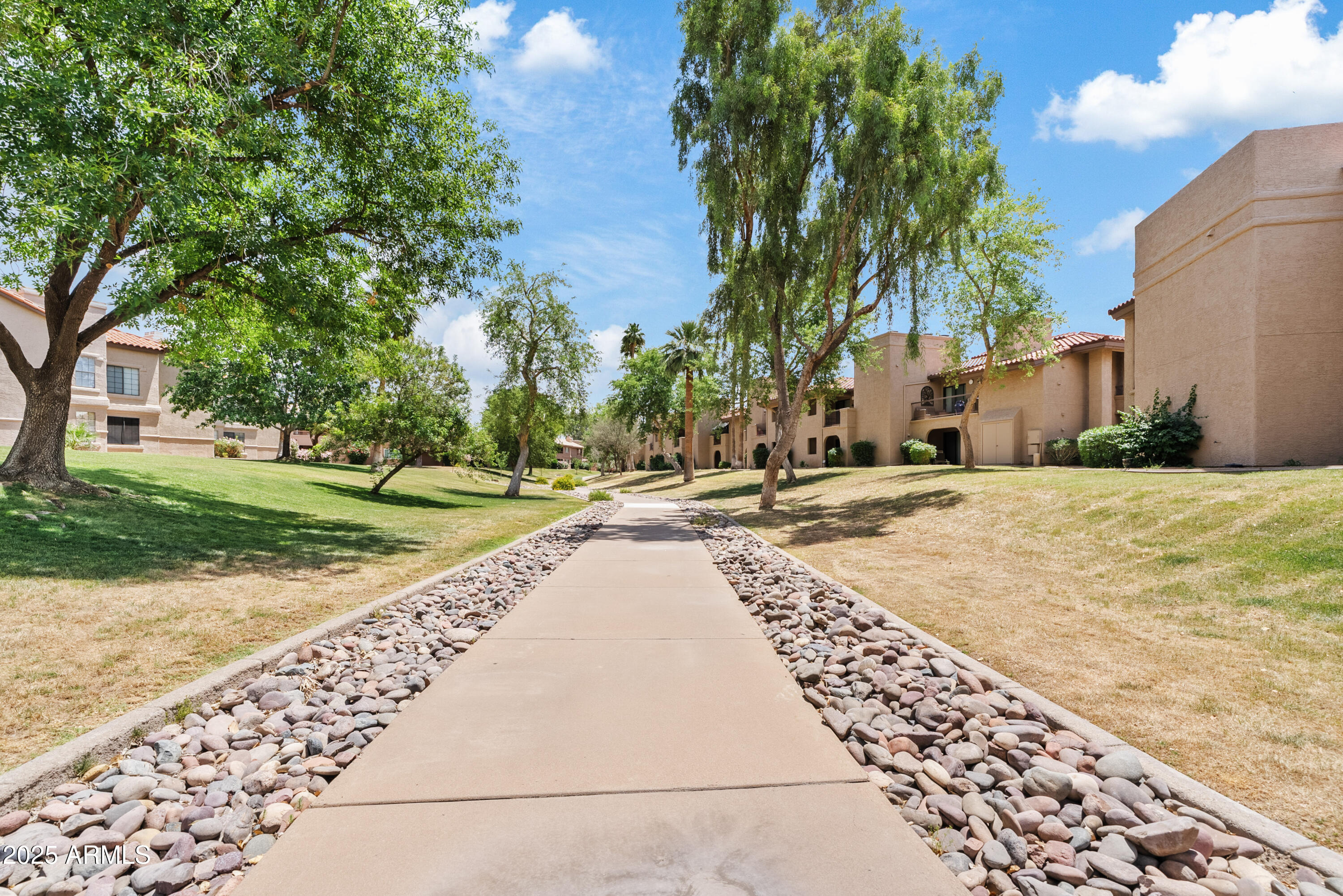 9550 N 94th Place, 204