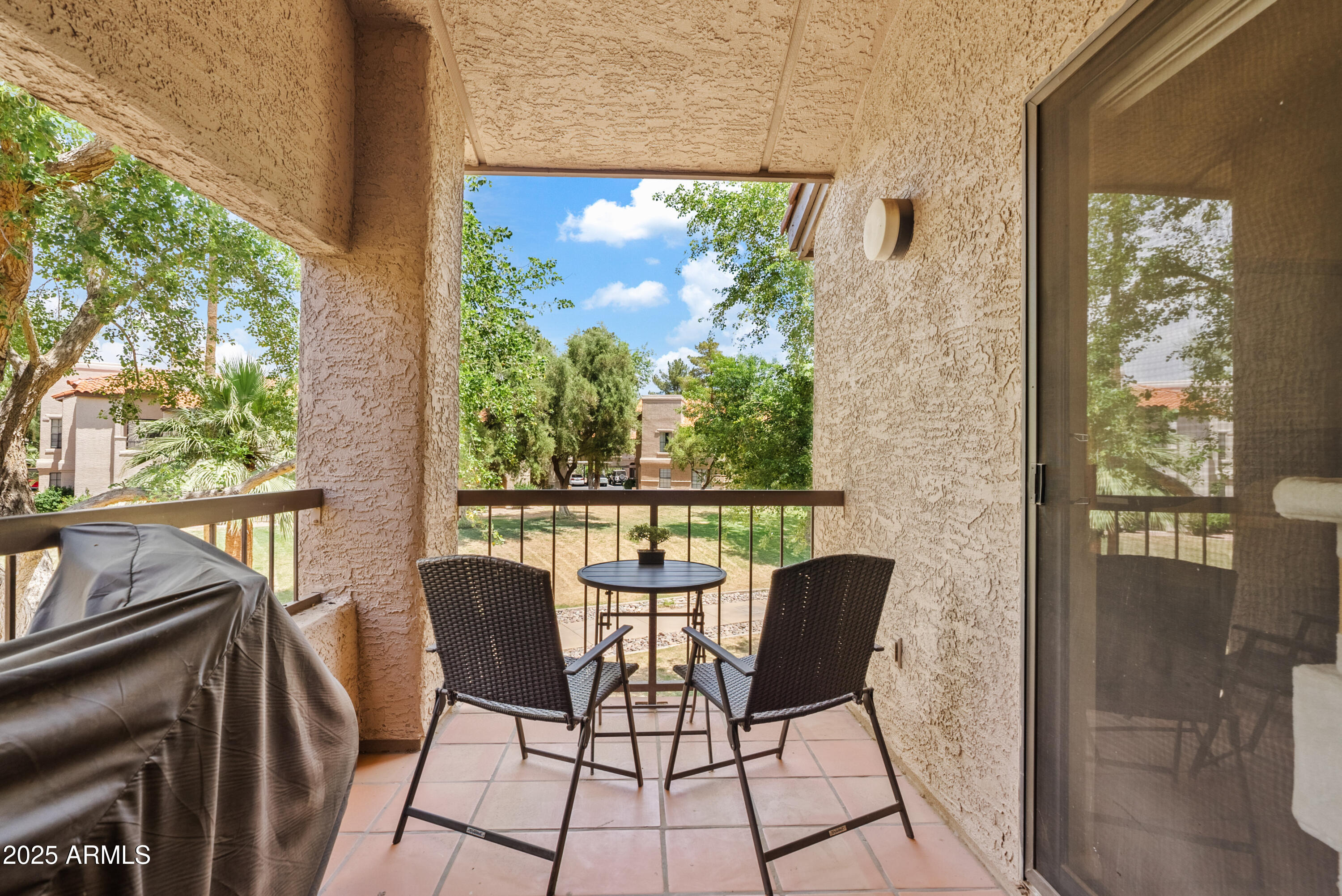 9550 N 94th Place, 204