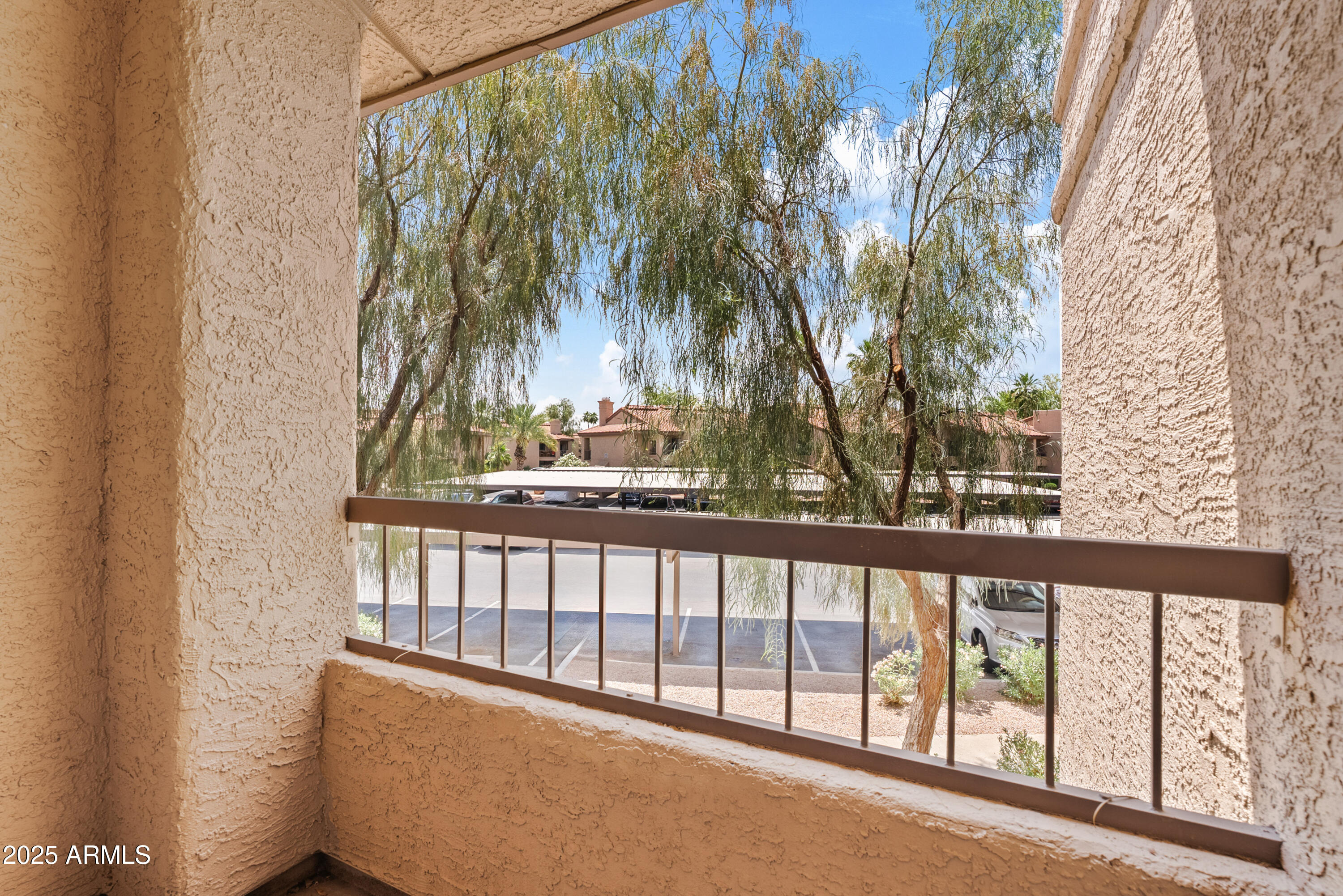 9550 N 94th Place, 204