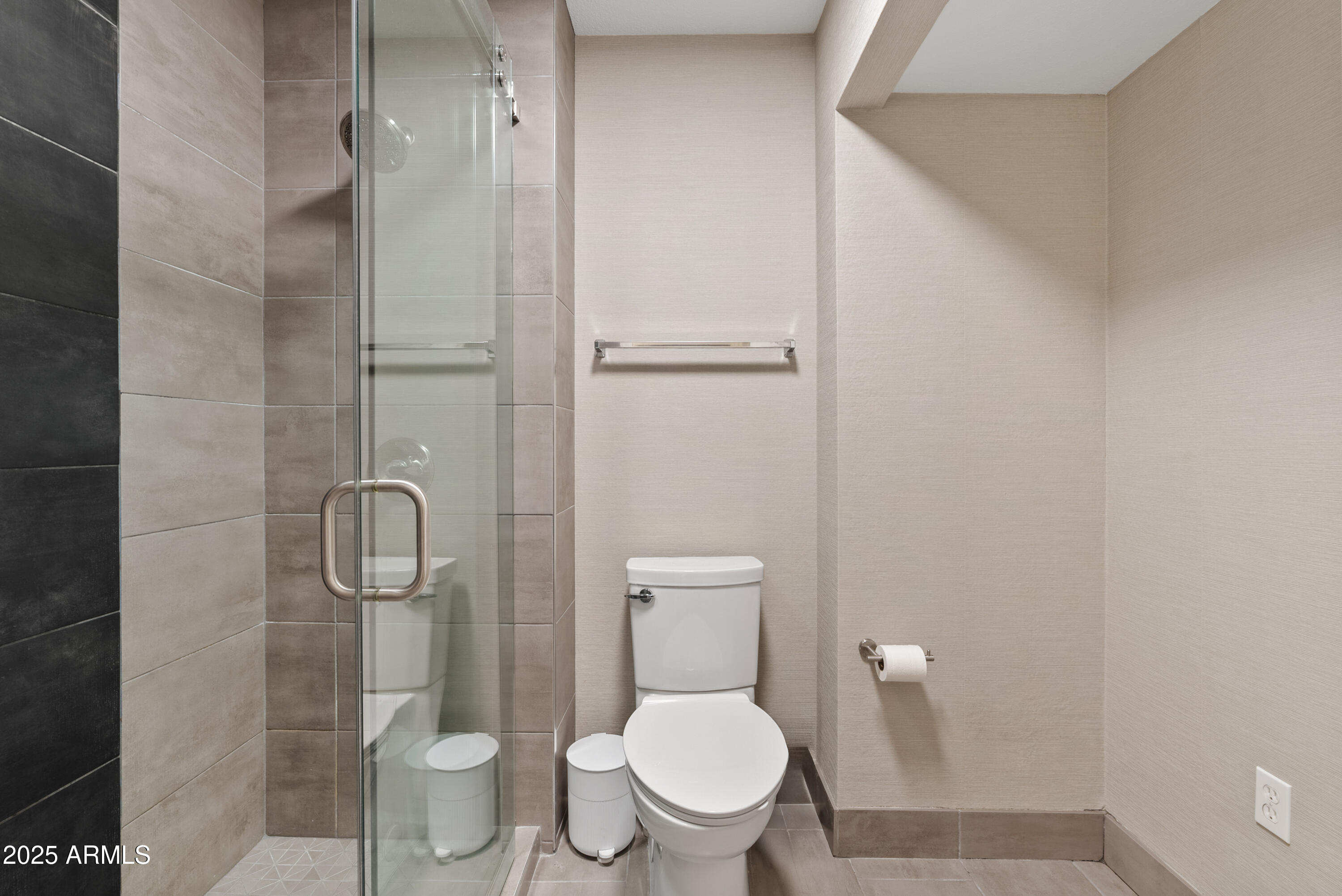 9550 N 94th Place, 204