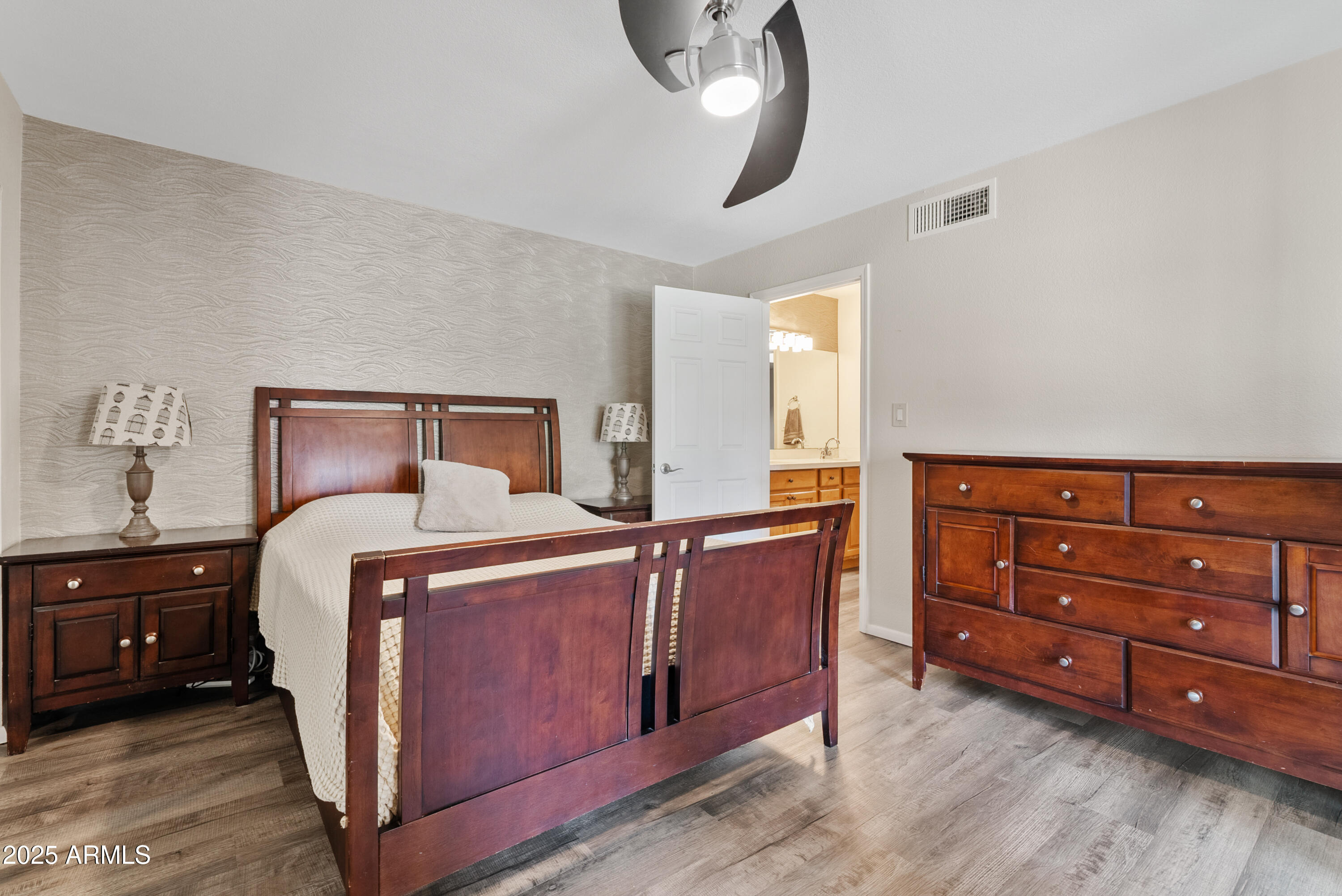 9550 N 94th Place, 204