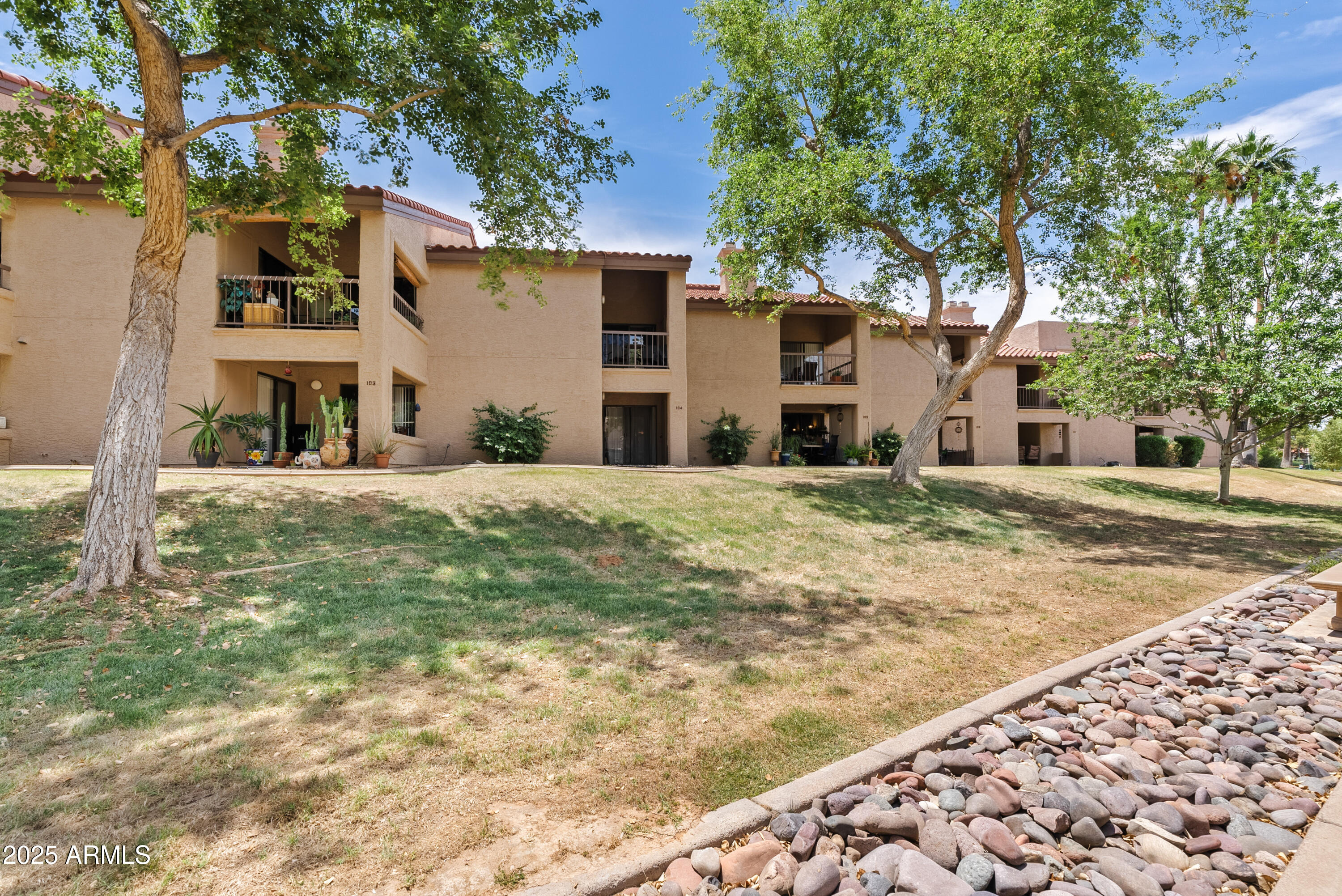 9550 N 94th Place, 204