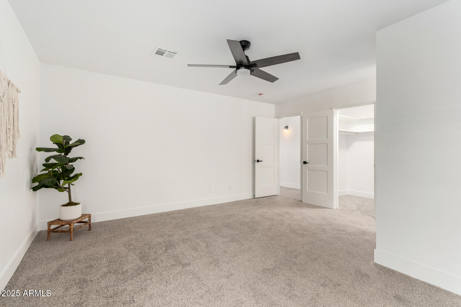 3008 S SAGUARO Circle