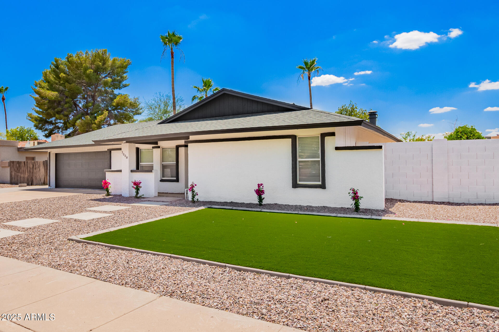3008 S SAGUARO Circle