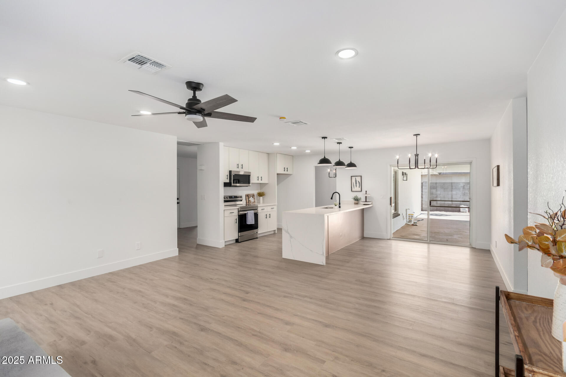 3008 S SAGUARO Circle