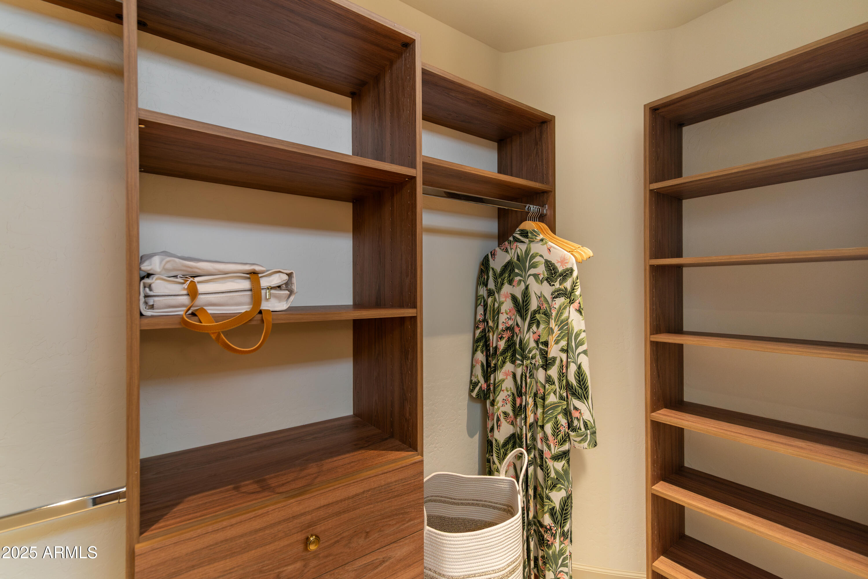 9270 E THOMPSON PEAK Parkway 347