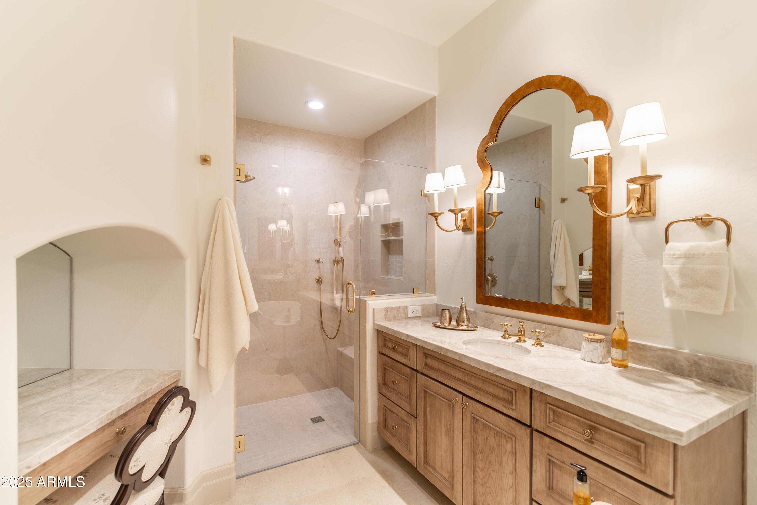 9270 E THOMPSON PEAK Parkway 347