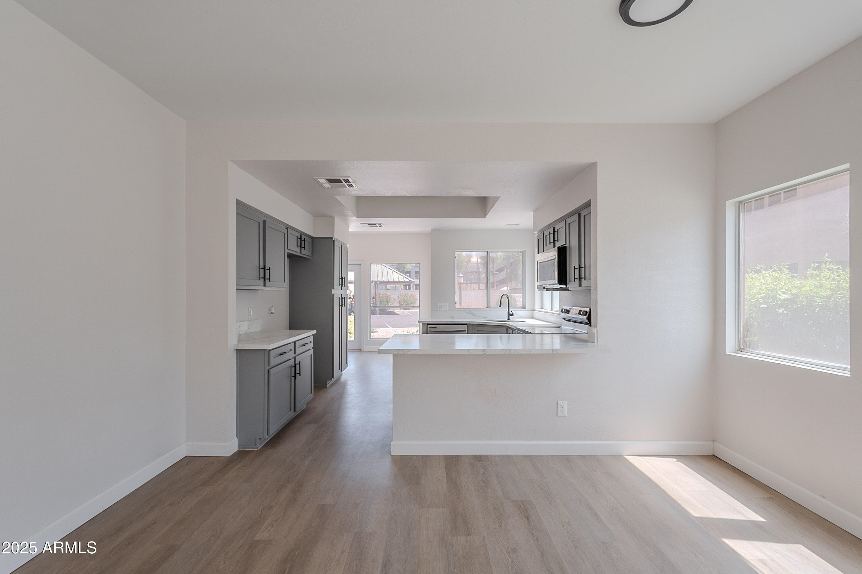 101 N 7TH Street, 168