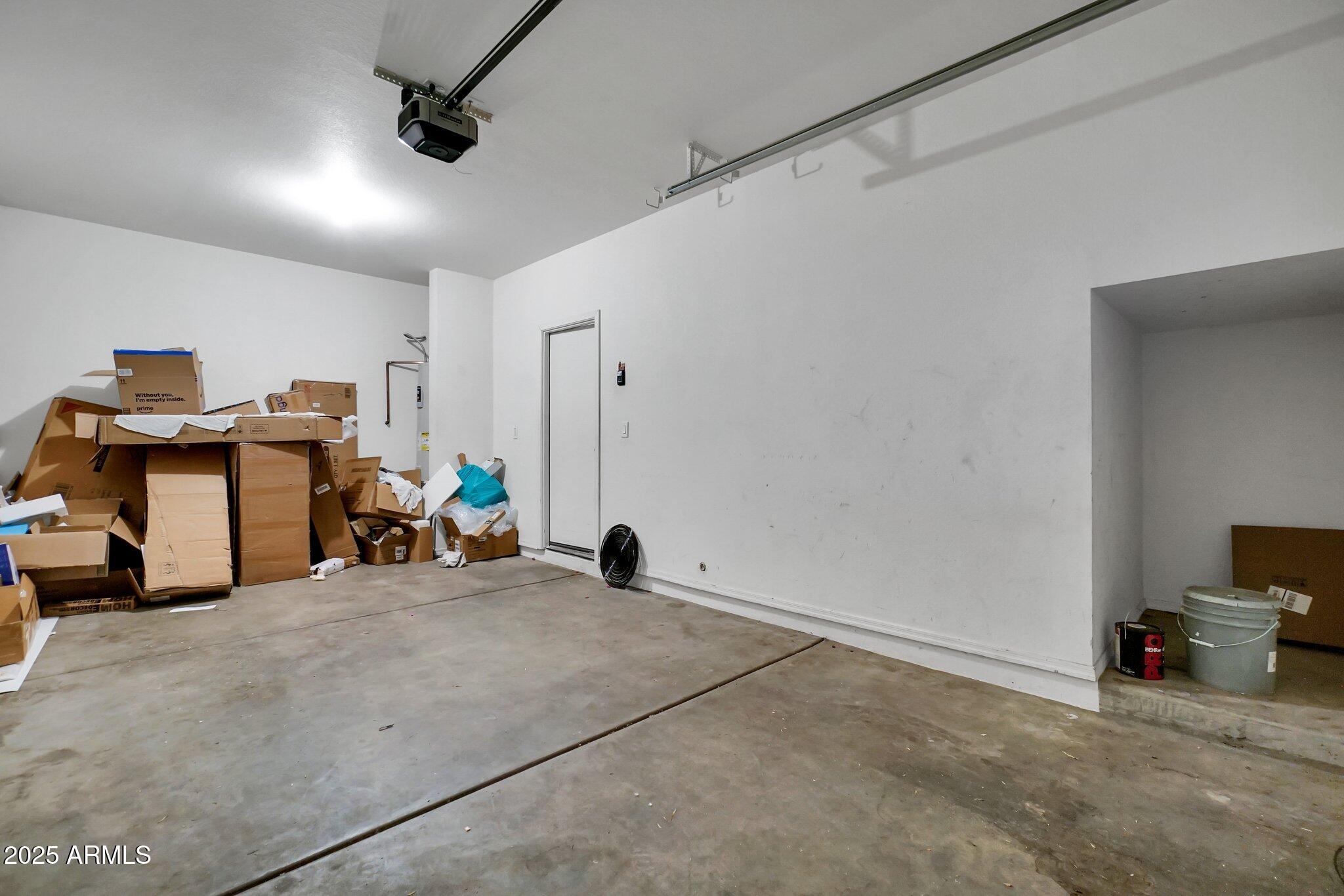 1420 E SONRISAS Street