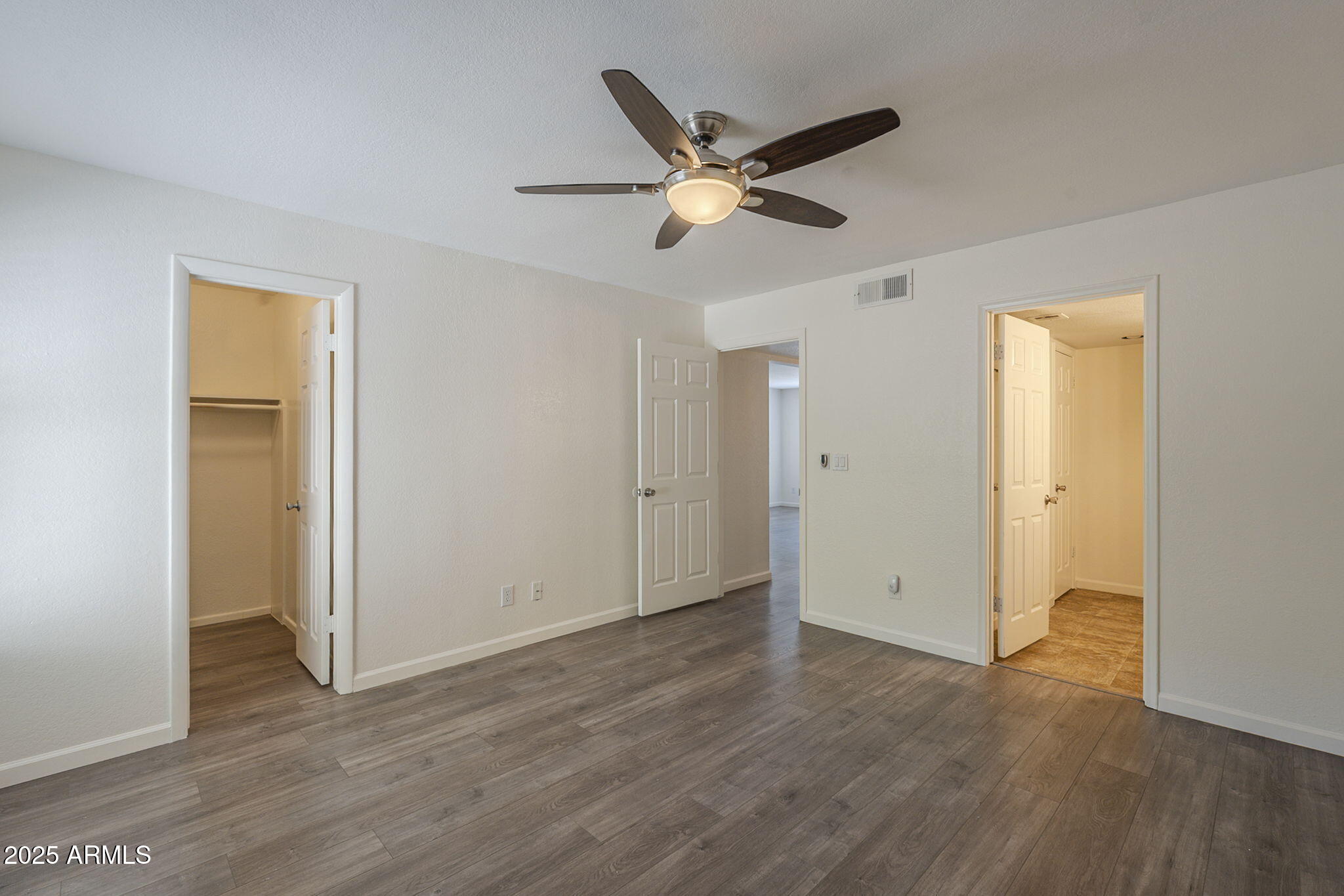 1402 E GUADALUPE Road, 122