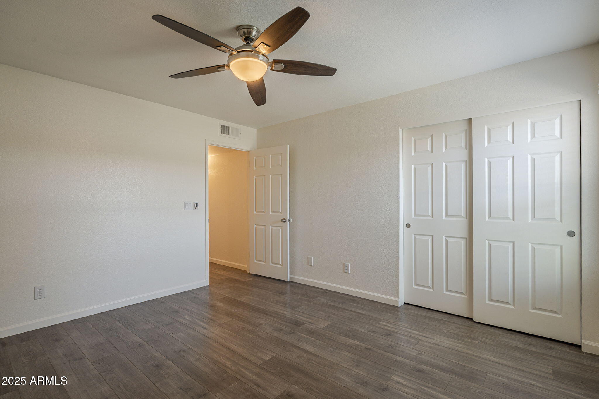 1402 E GUADALUPE Road, 122