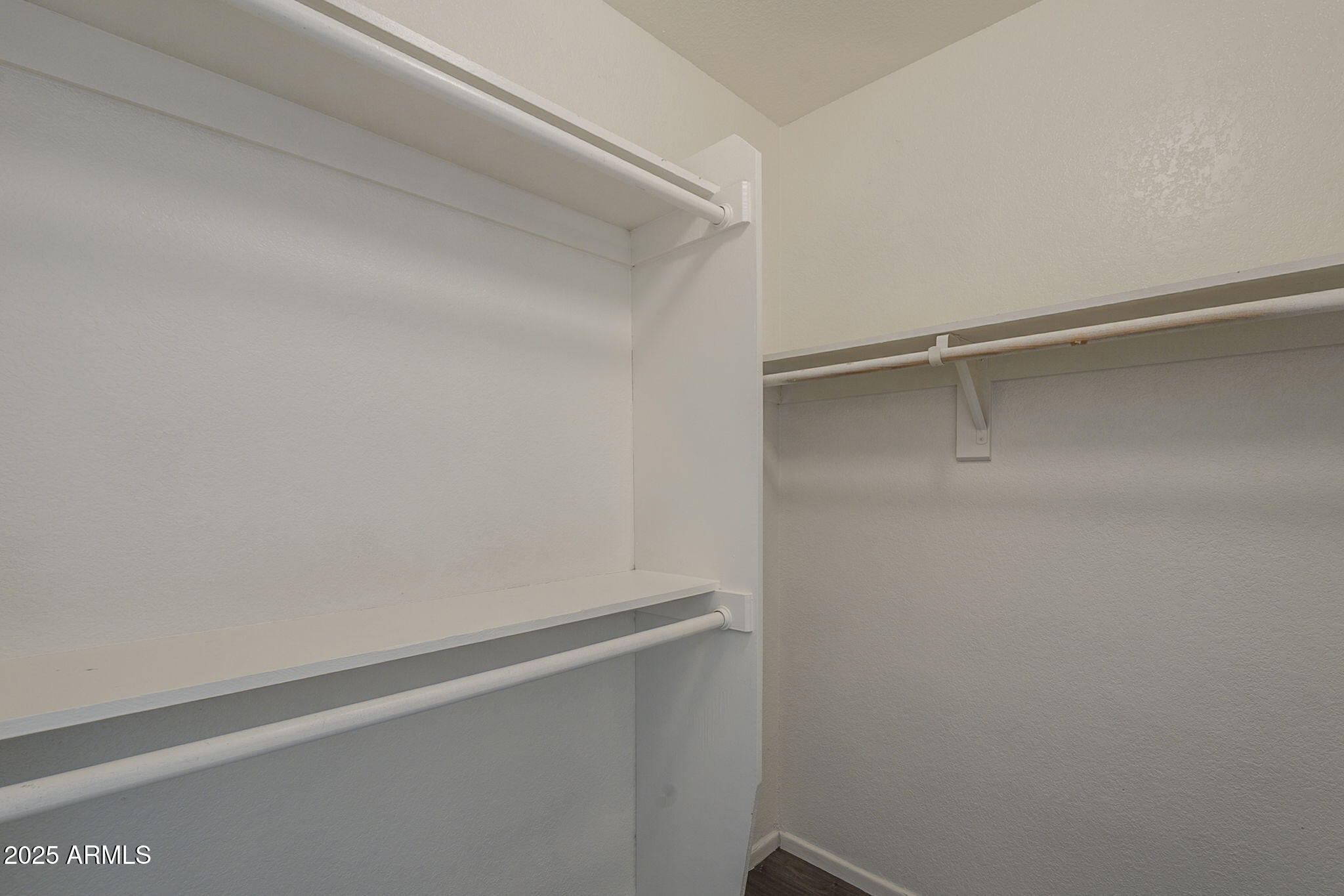 1402 E GUADALUPE Road, 122