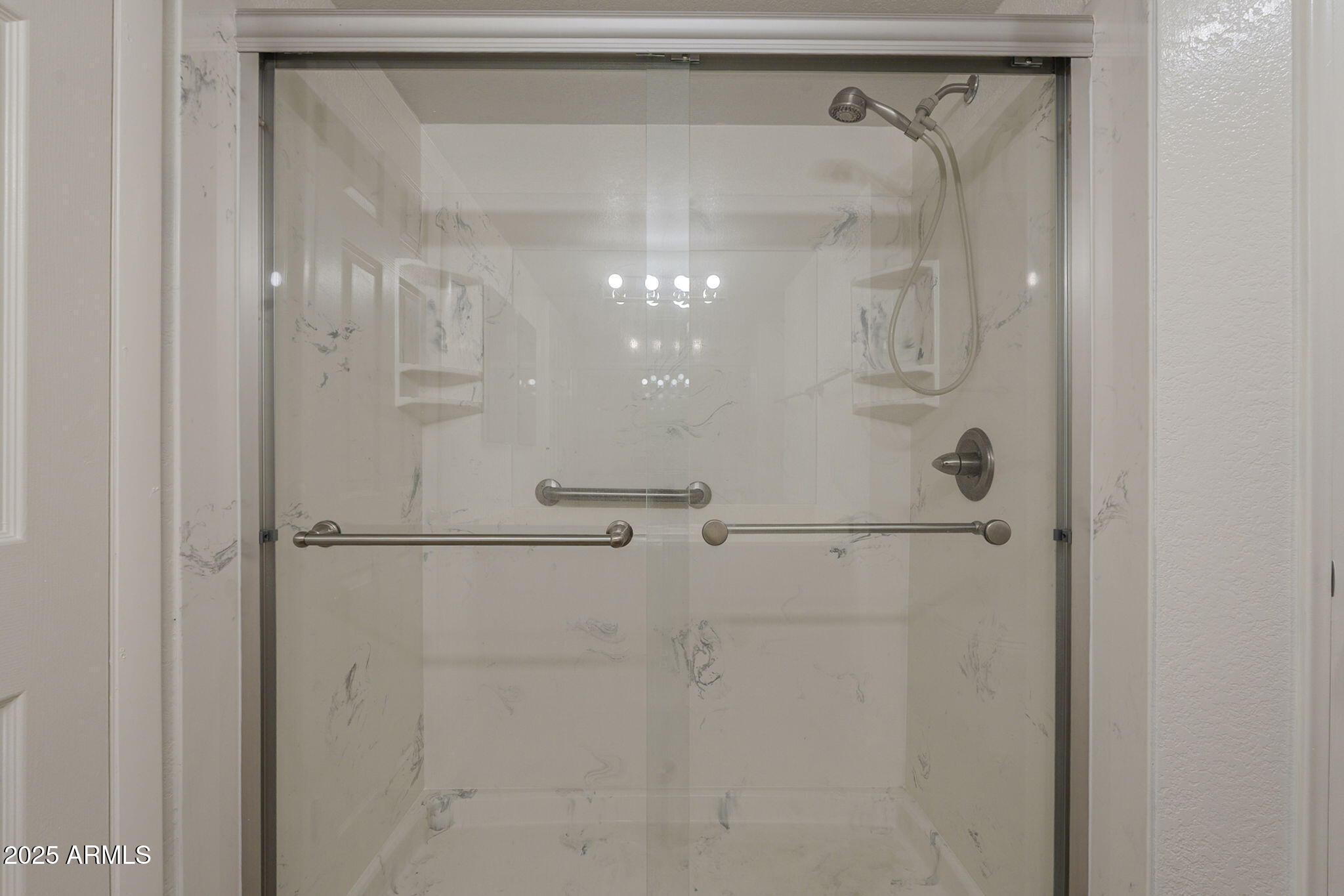 1402 E GUADALUPE Road, 122