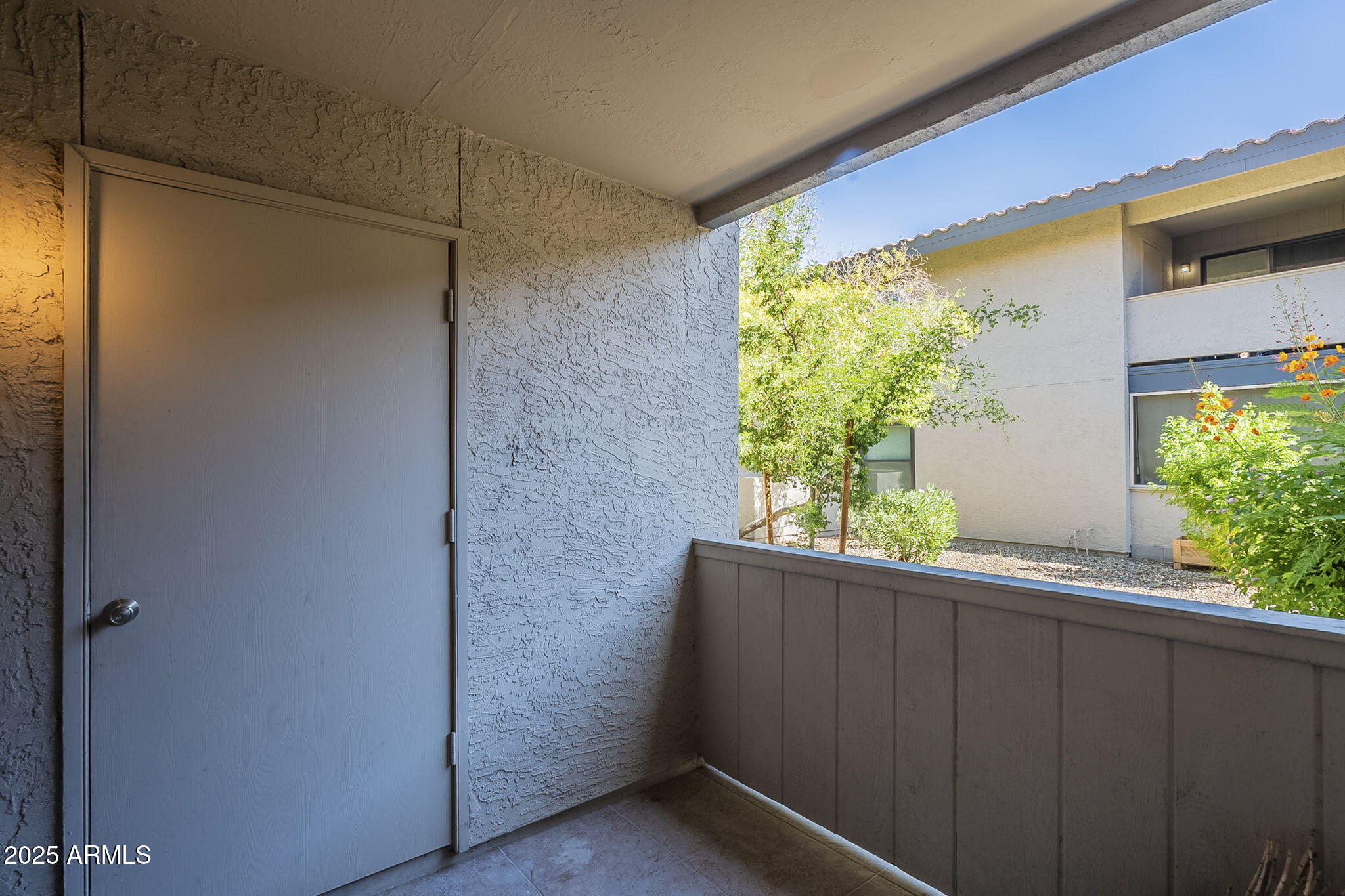 1402 E GUADALUPE Road, 122