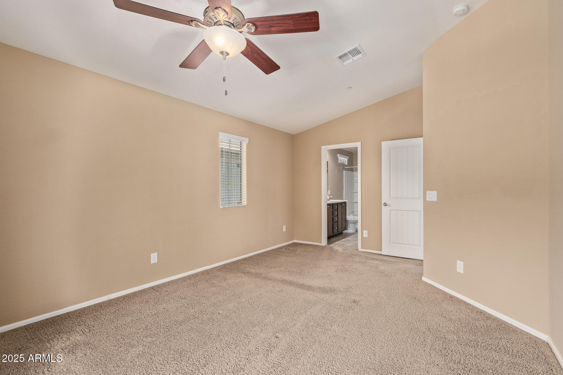 2725 E MINE CREEK Road, 2146