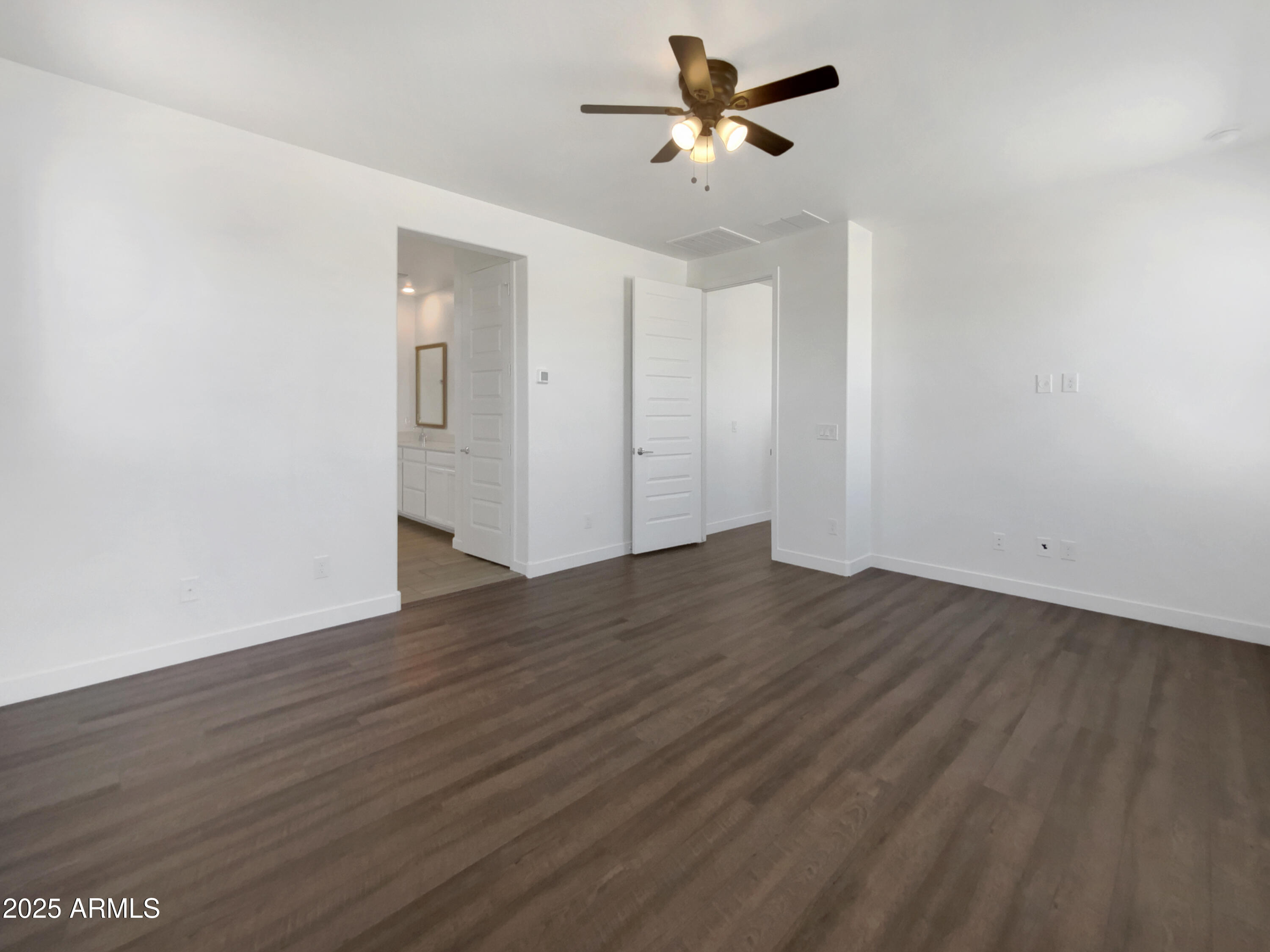 297 W TAMARACK Drive