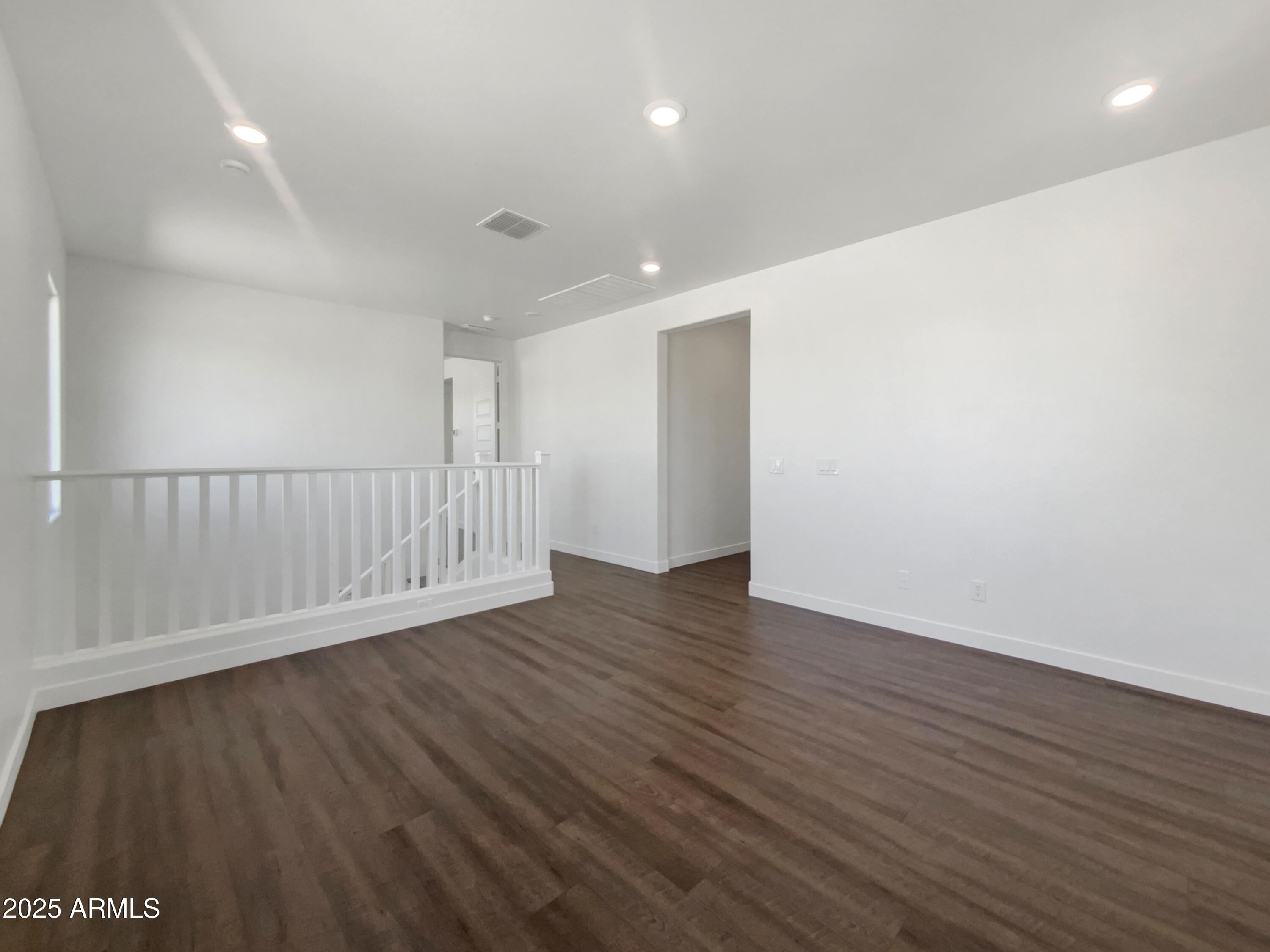 297 W TAMARACK Drive