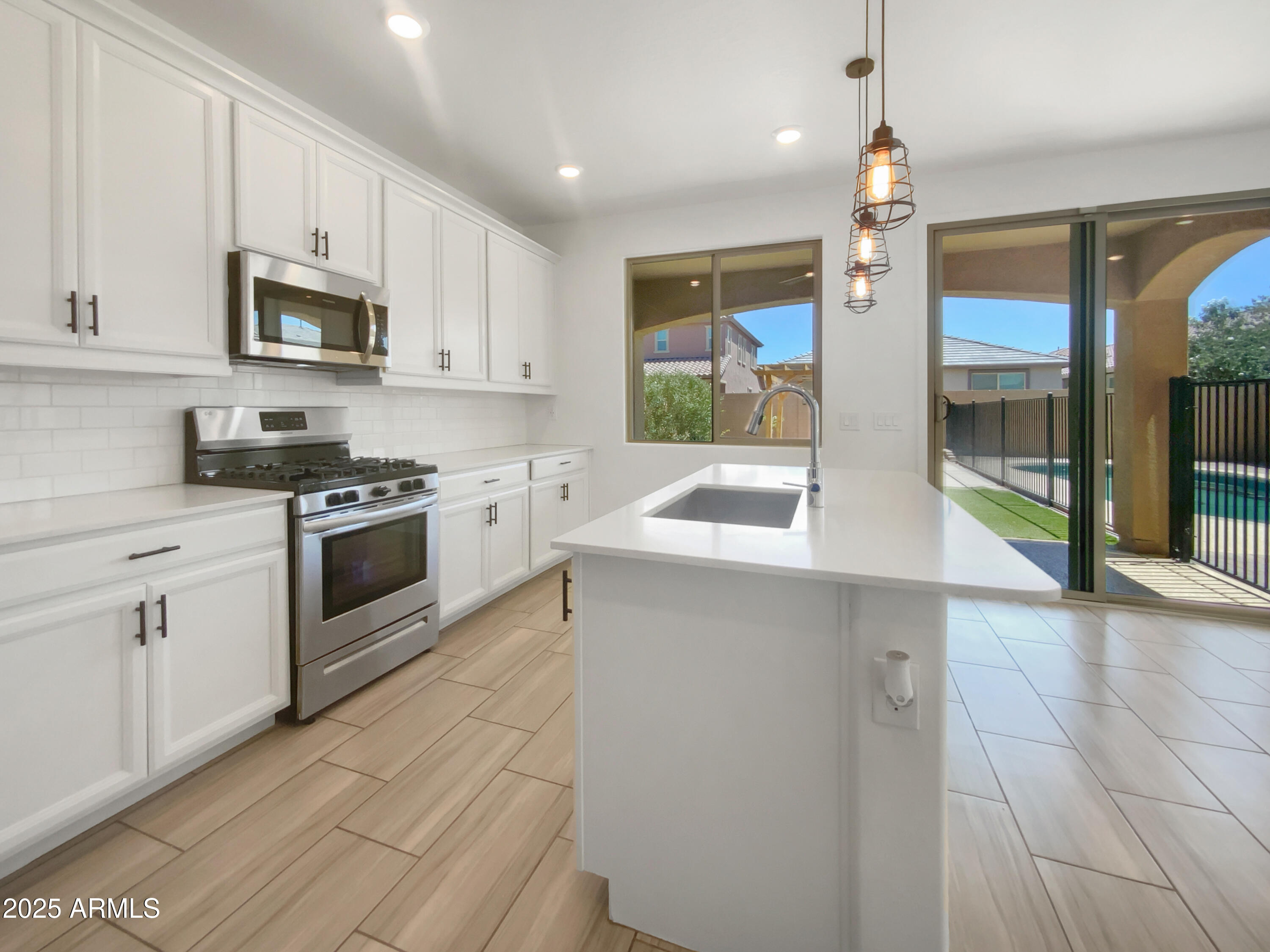 297 W TAMARACK Drive