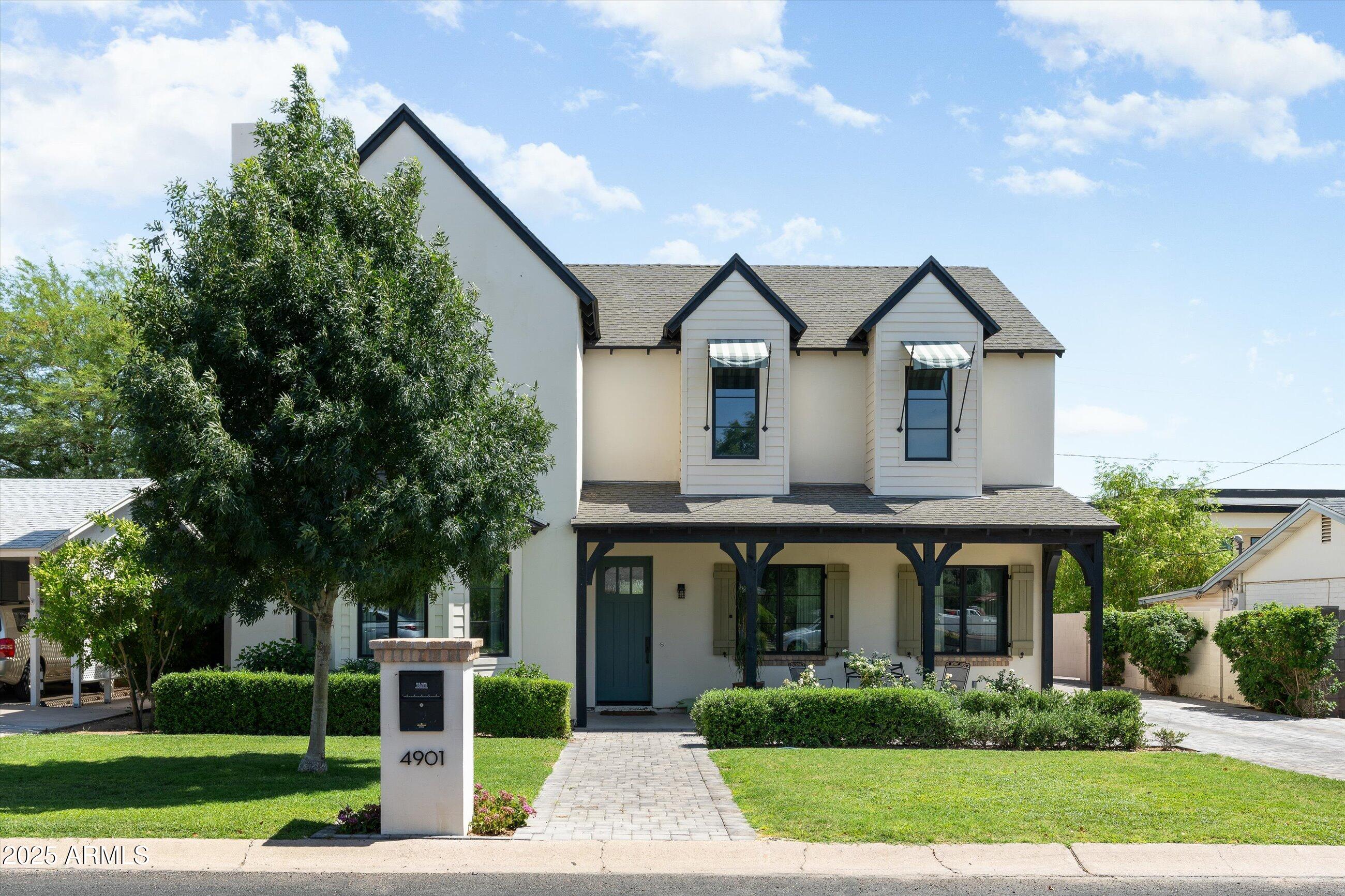 4901 E AMELIA Avenue