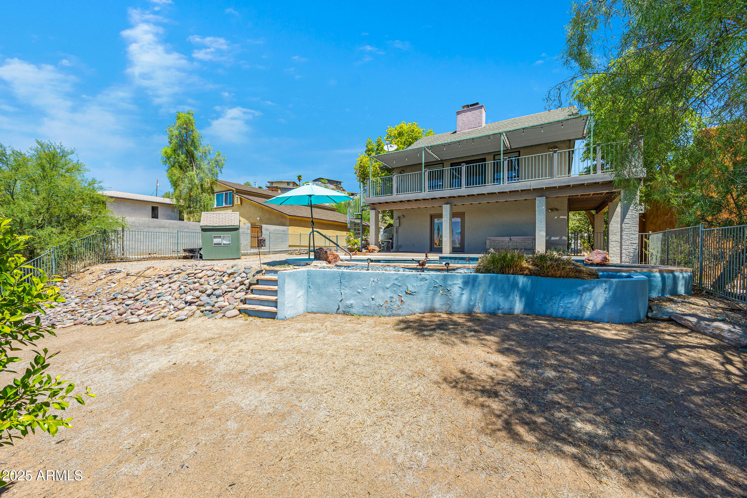 1419 E LAS PALMARITAS Drive