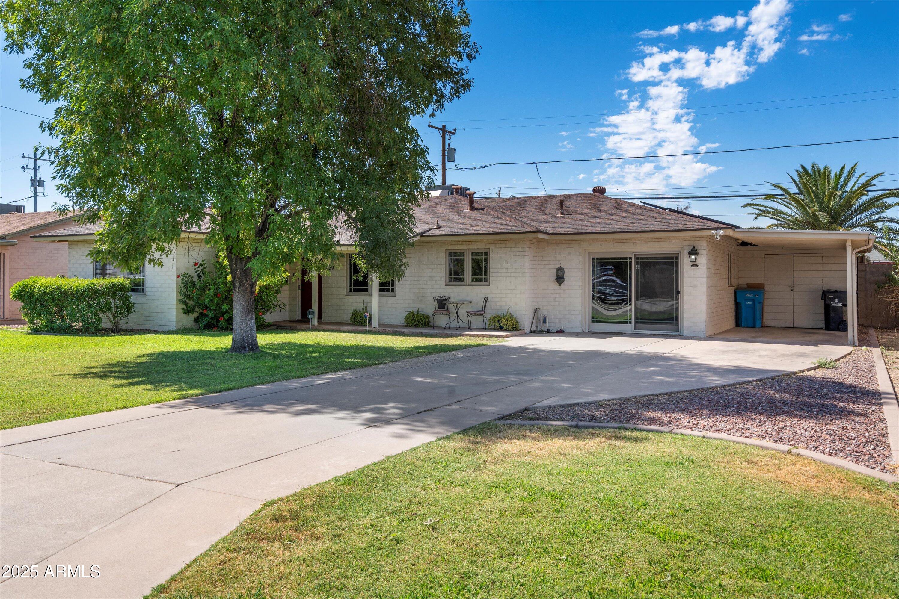 1629 W MONTEROSA Street