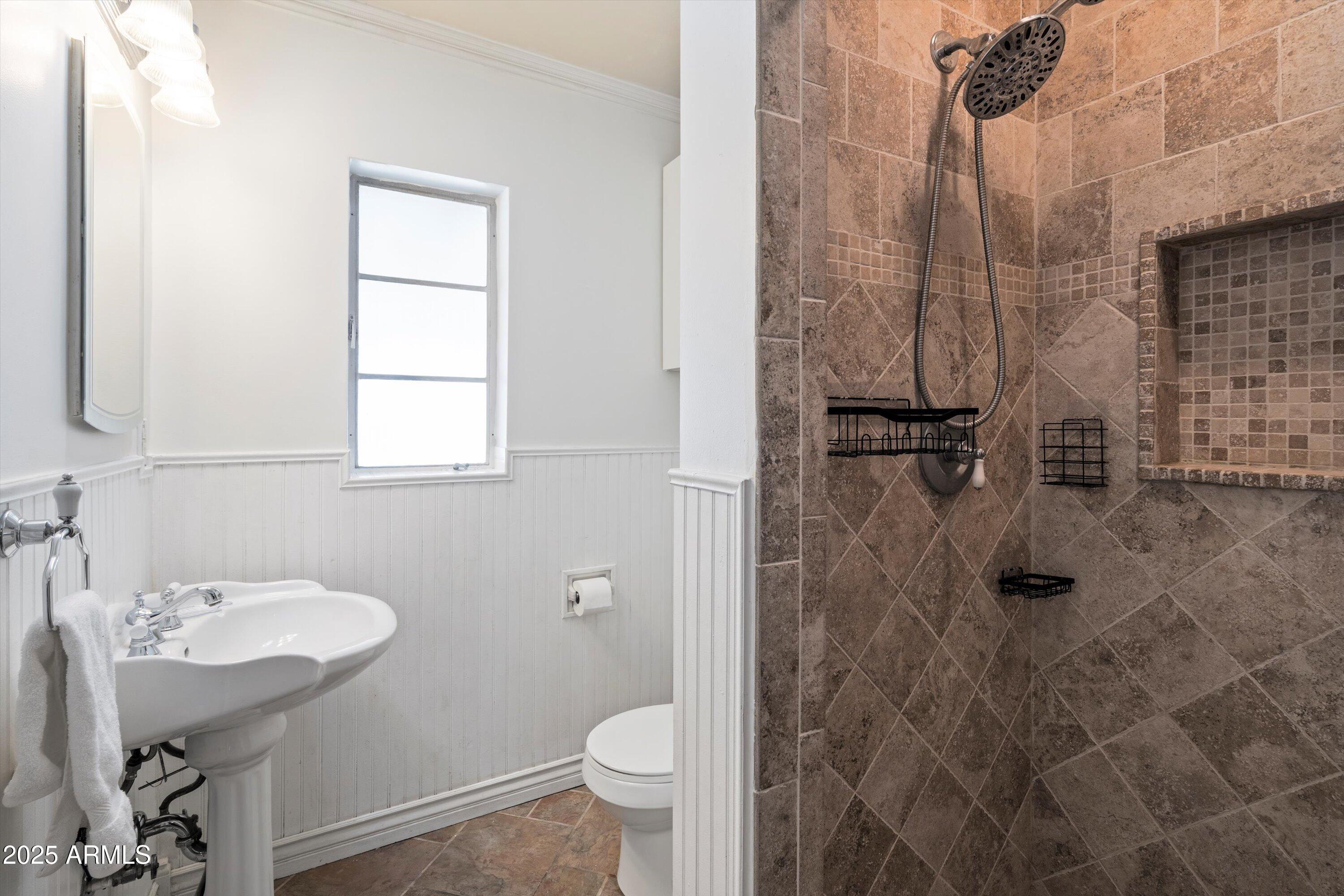 1629 W MONTEROSA Street