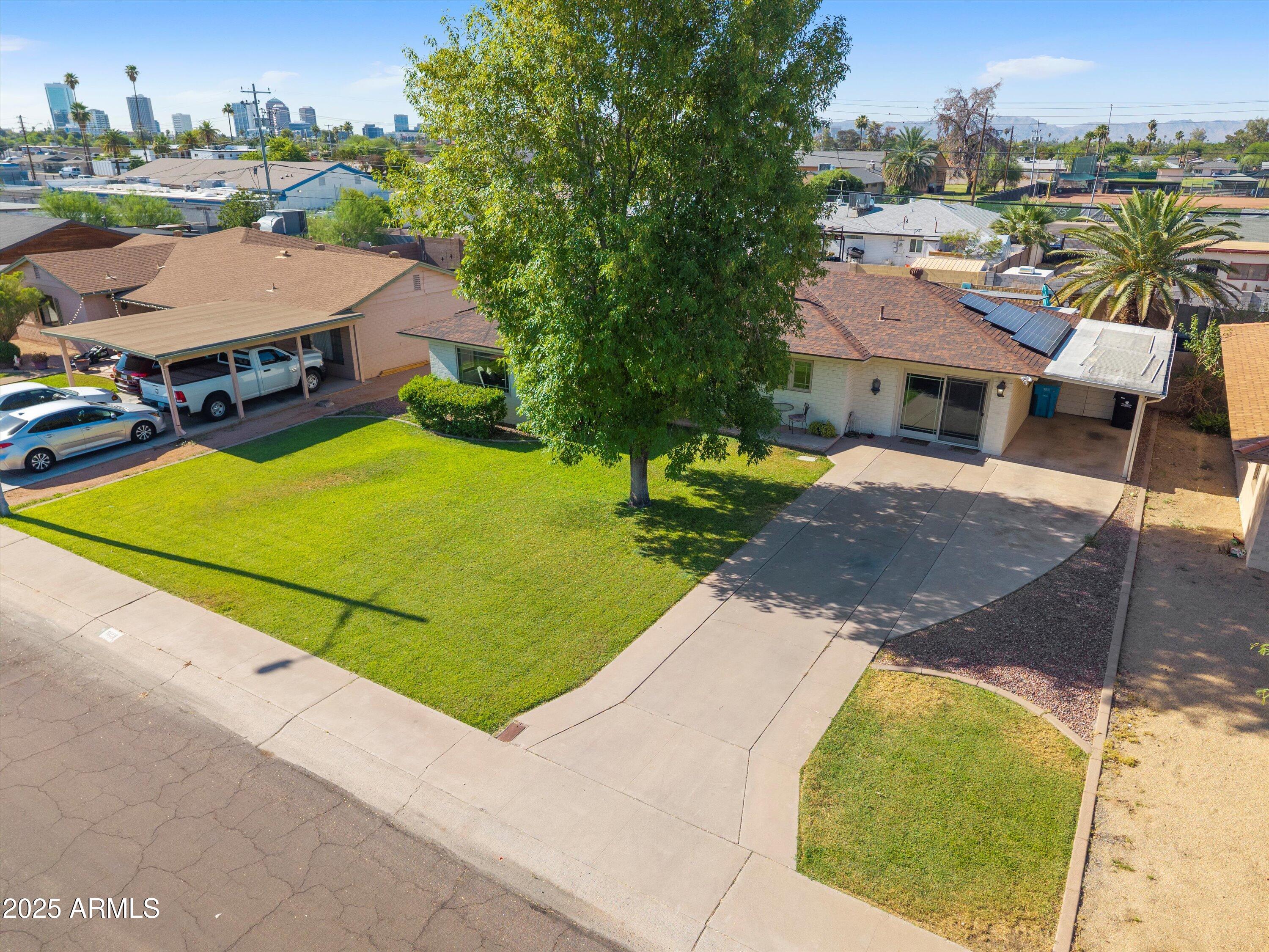 1629 W MONTEROSA Street