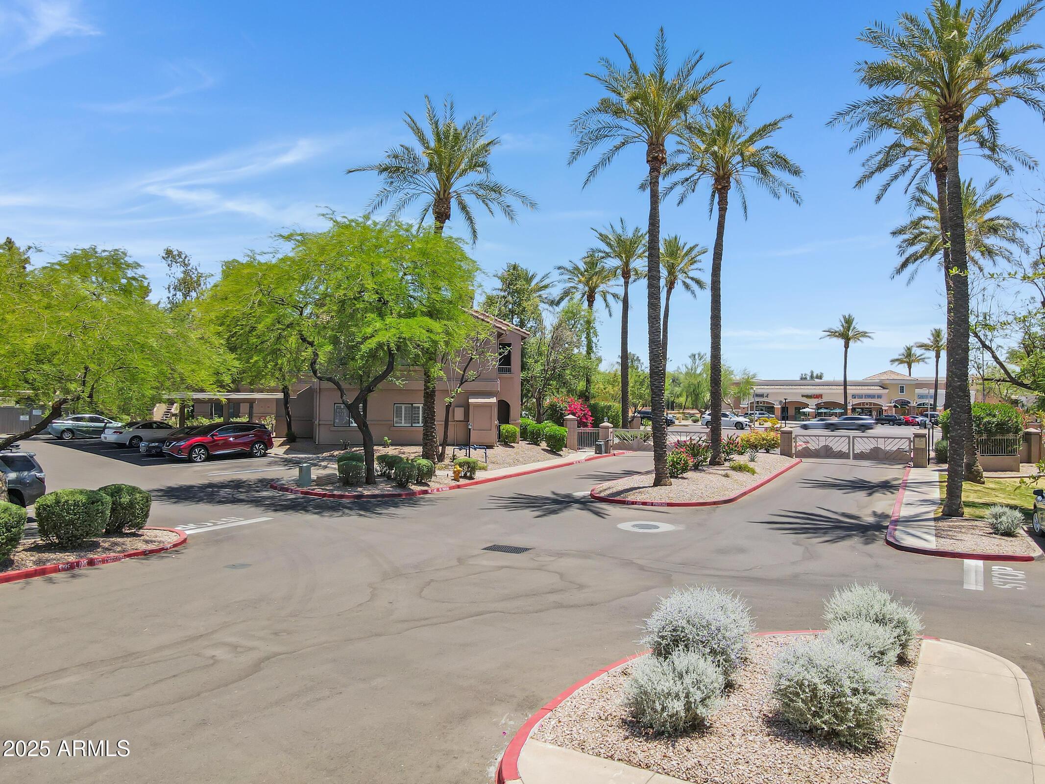 15050 N THOMPSON PEAK Parkway, 1001