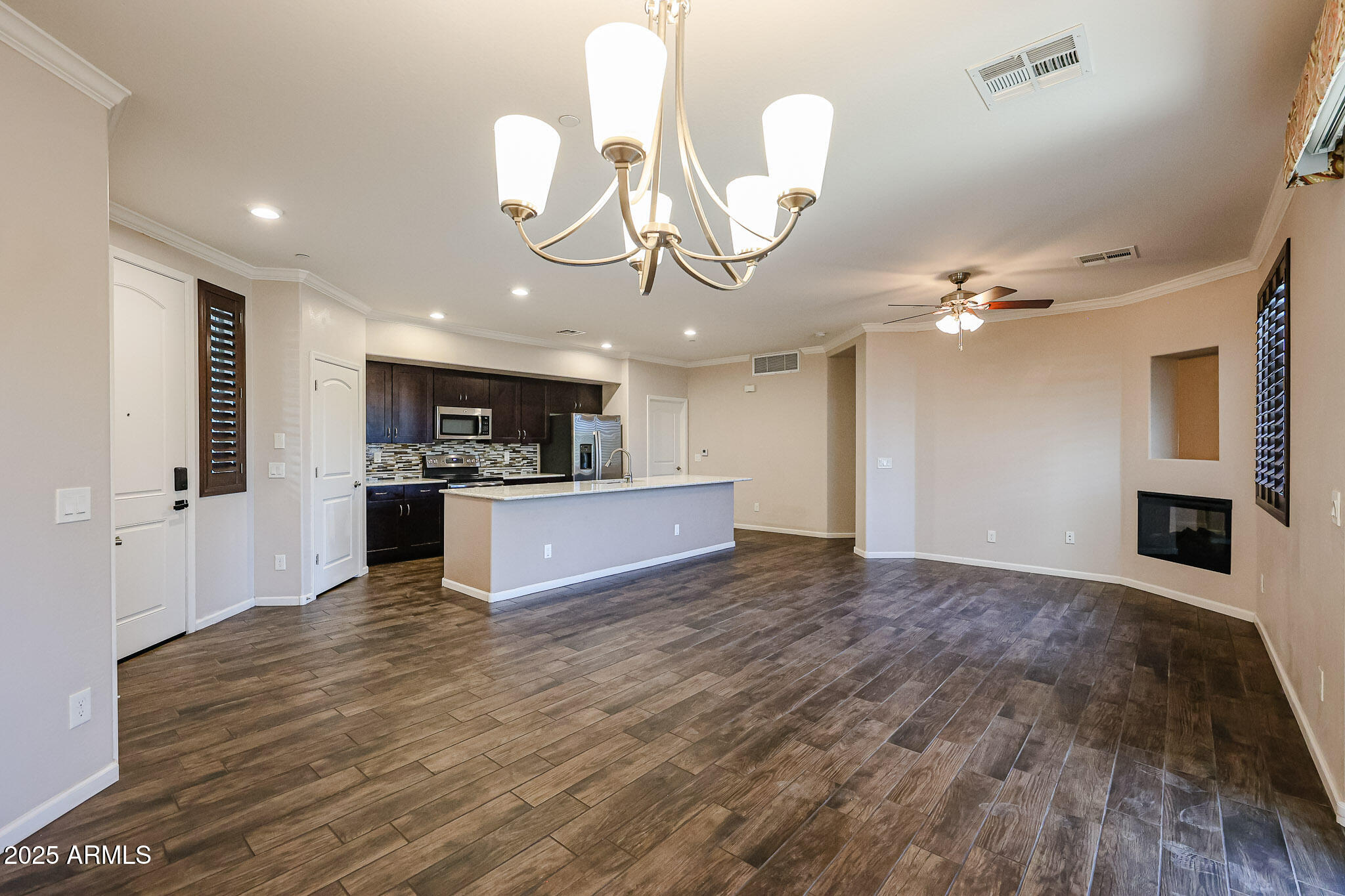 900 S CANAL Drive, 138