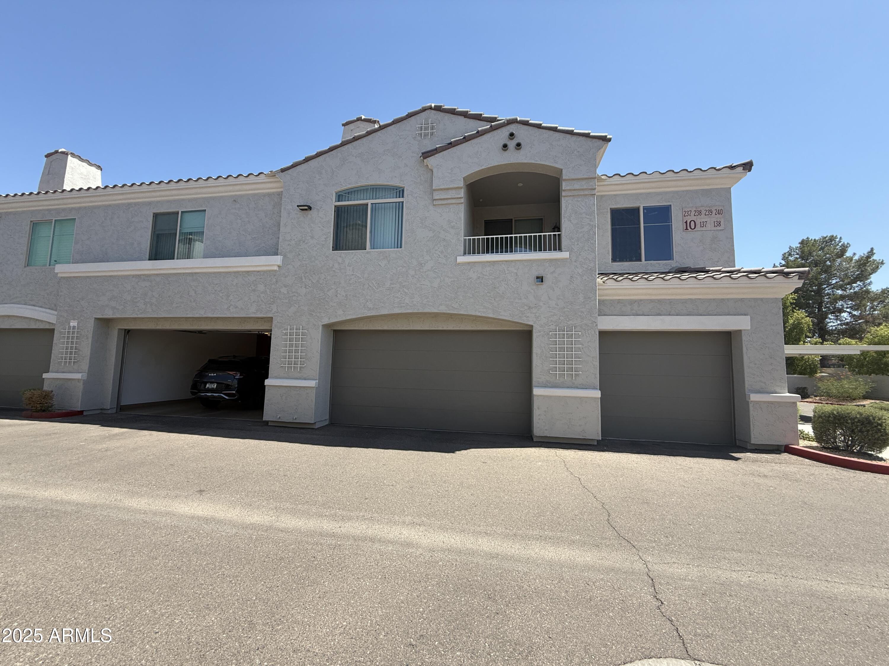 900 S CANAL Drive, 138