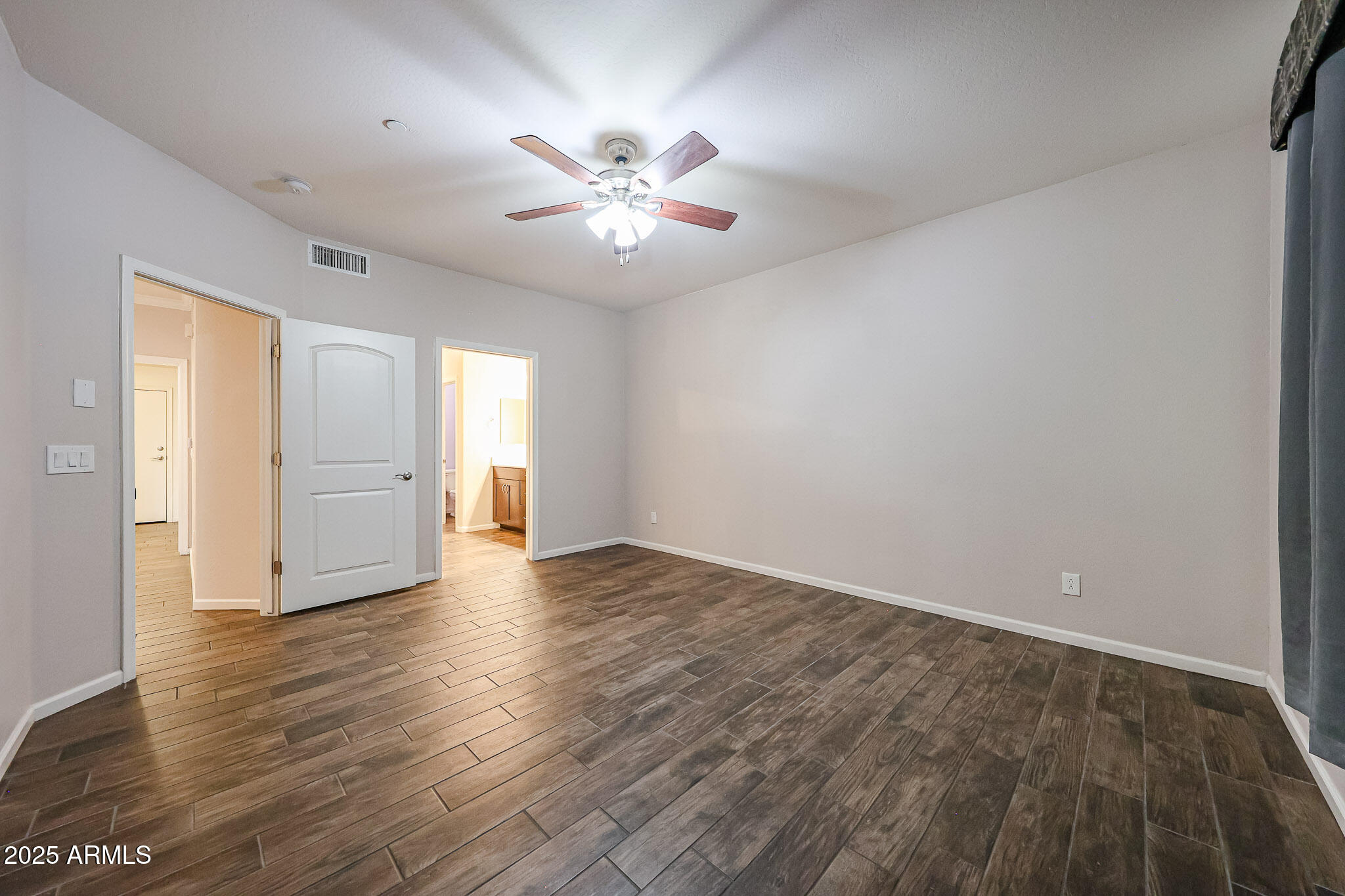 900 S CANAL Drive, 138