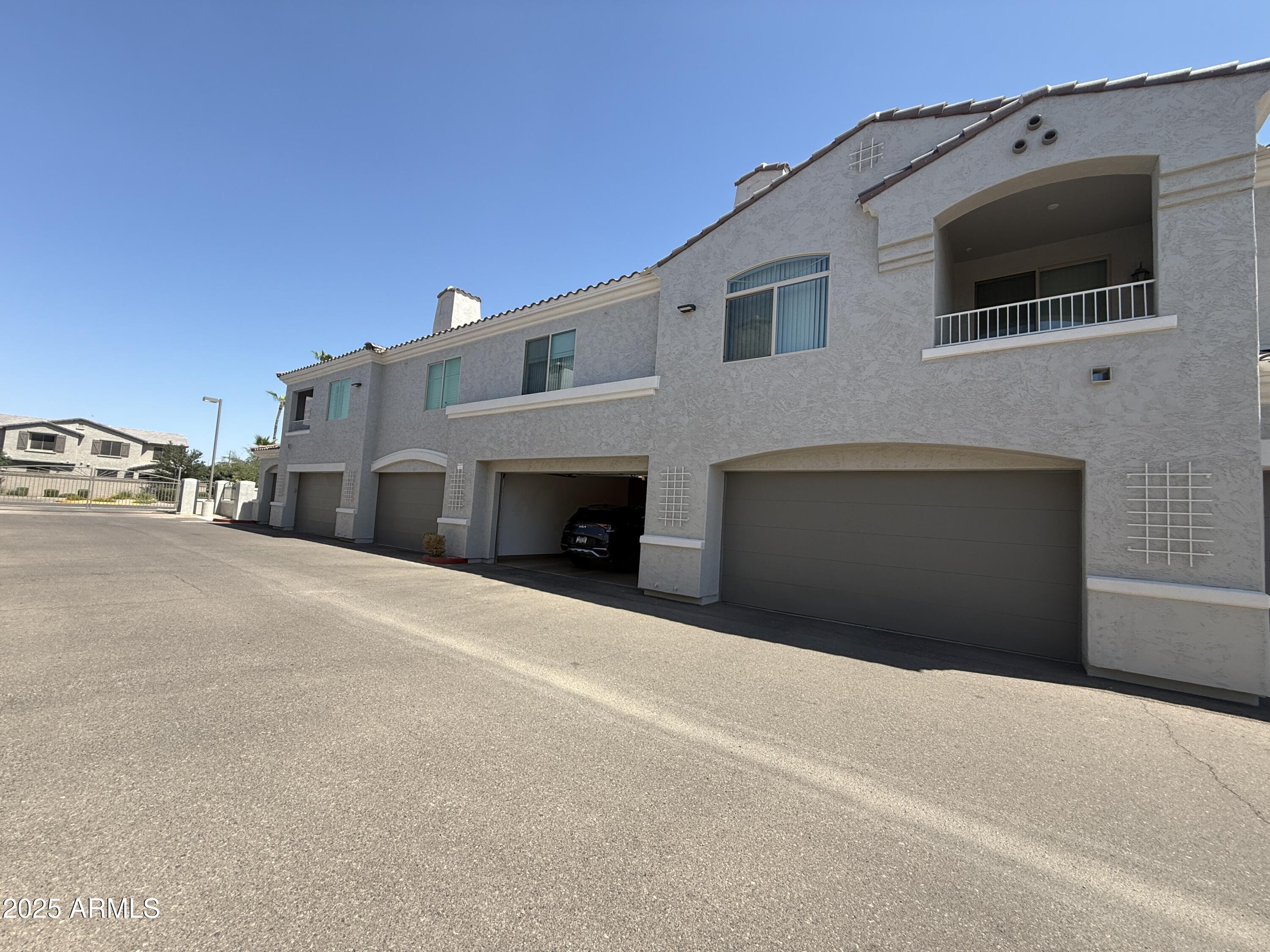 900 S CANAL Drive, 138