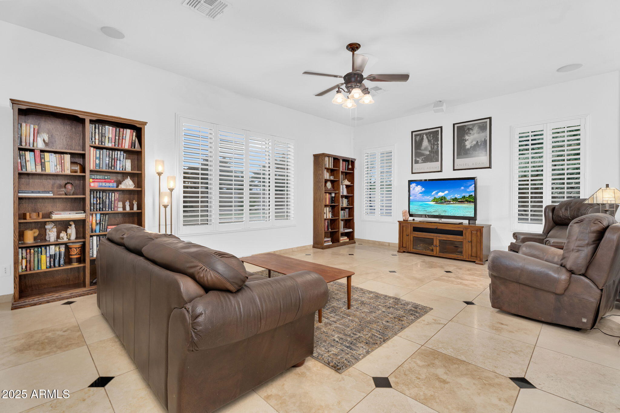 4227 E Ravenswood Drive