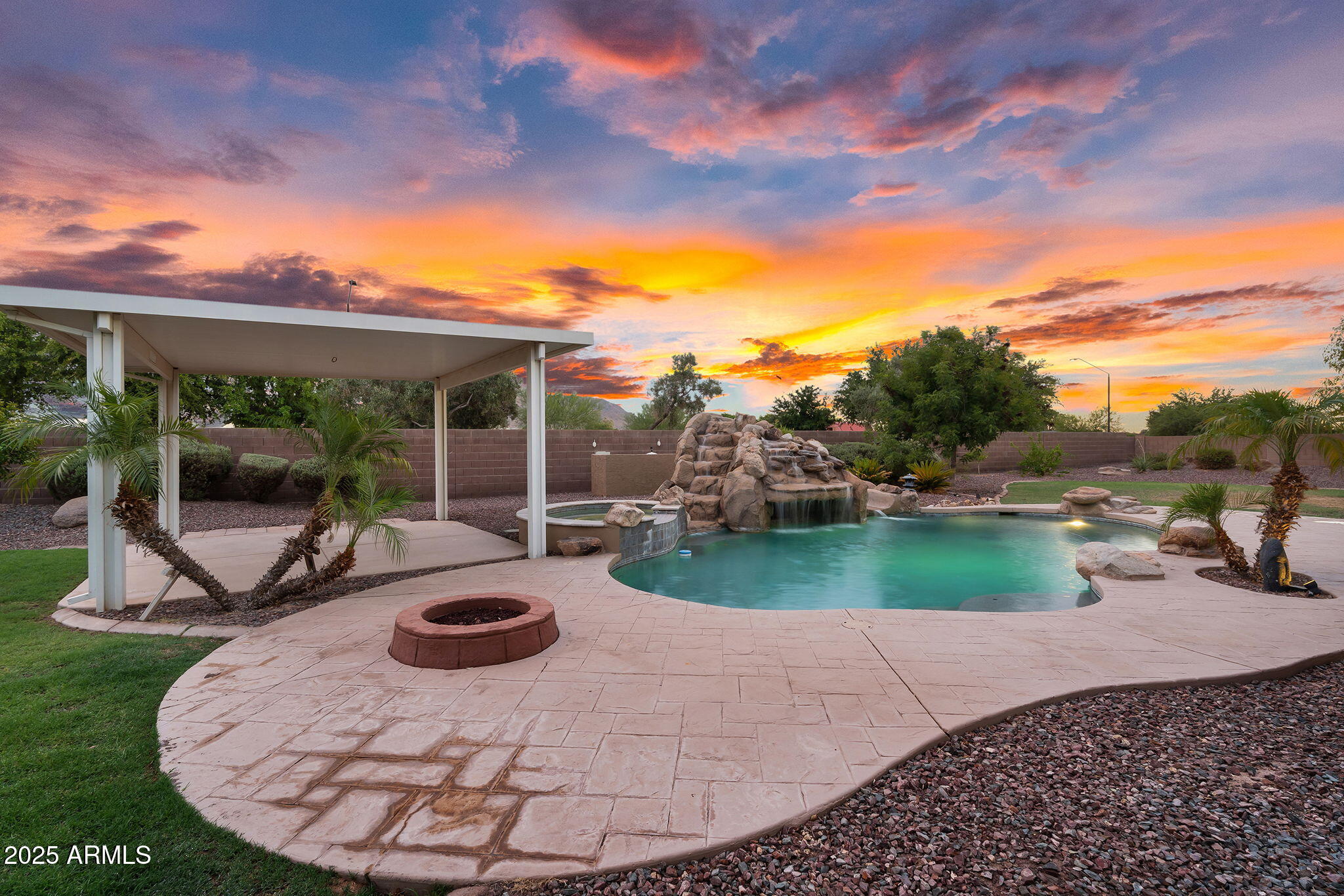 4227 E Ravenswood Drive