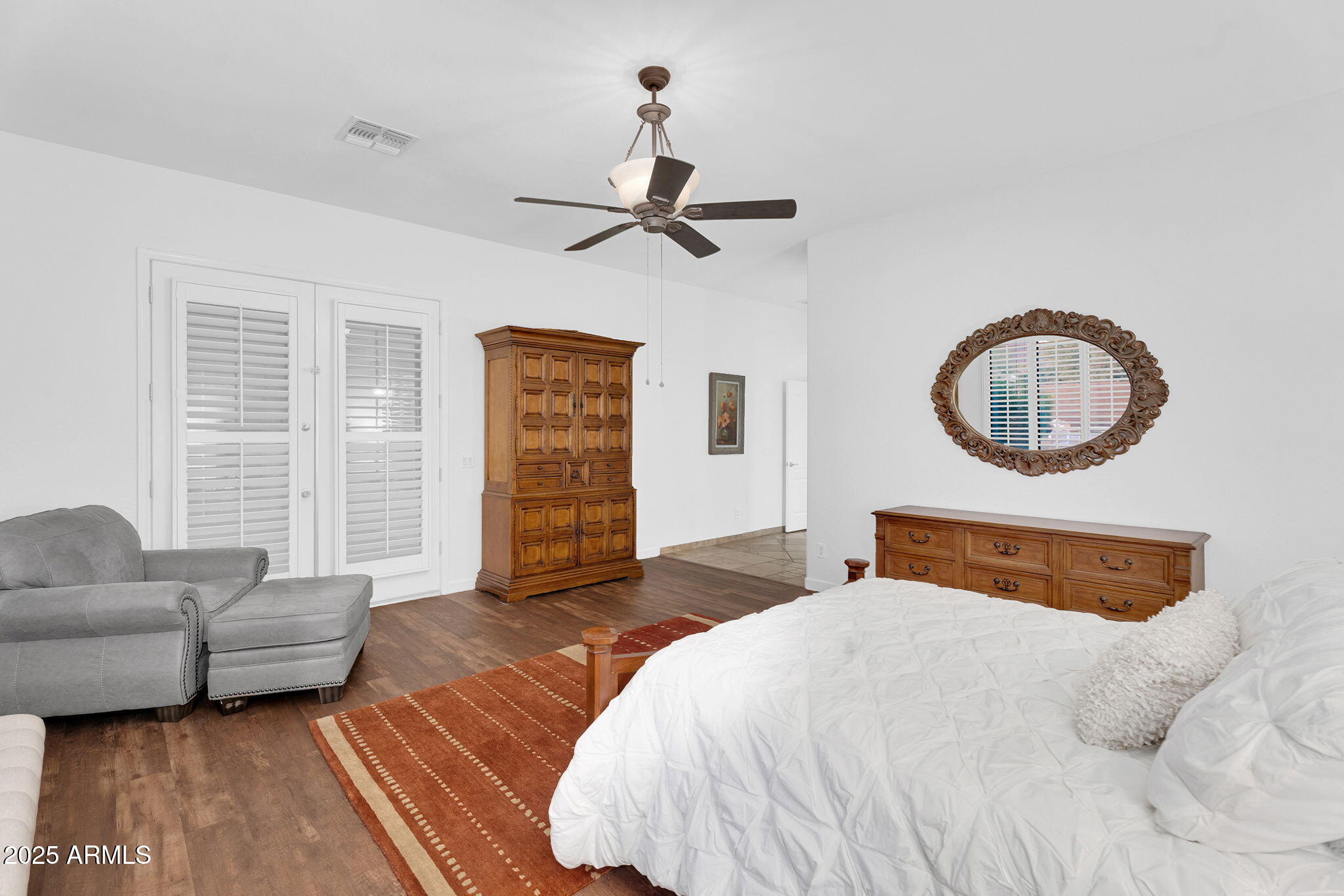 4227 E Ravenswood Drive