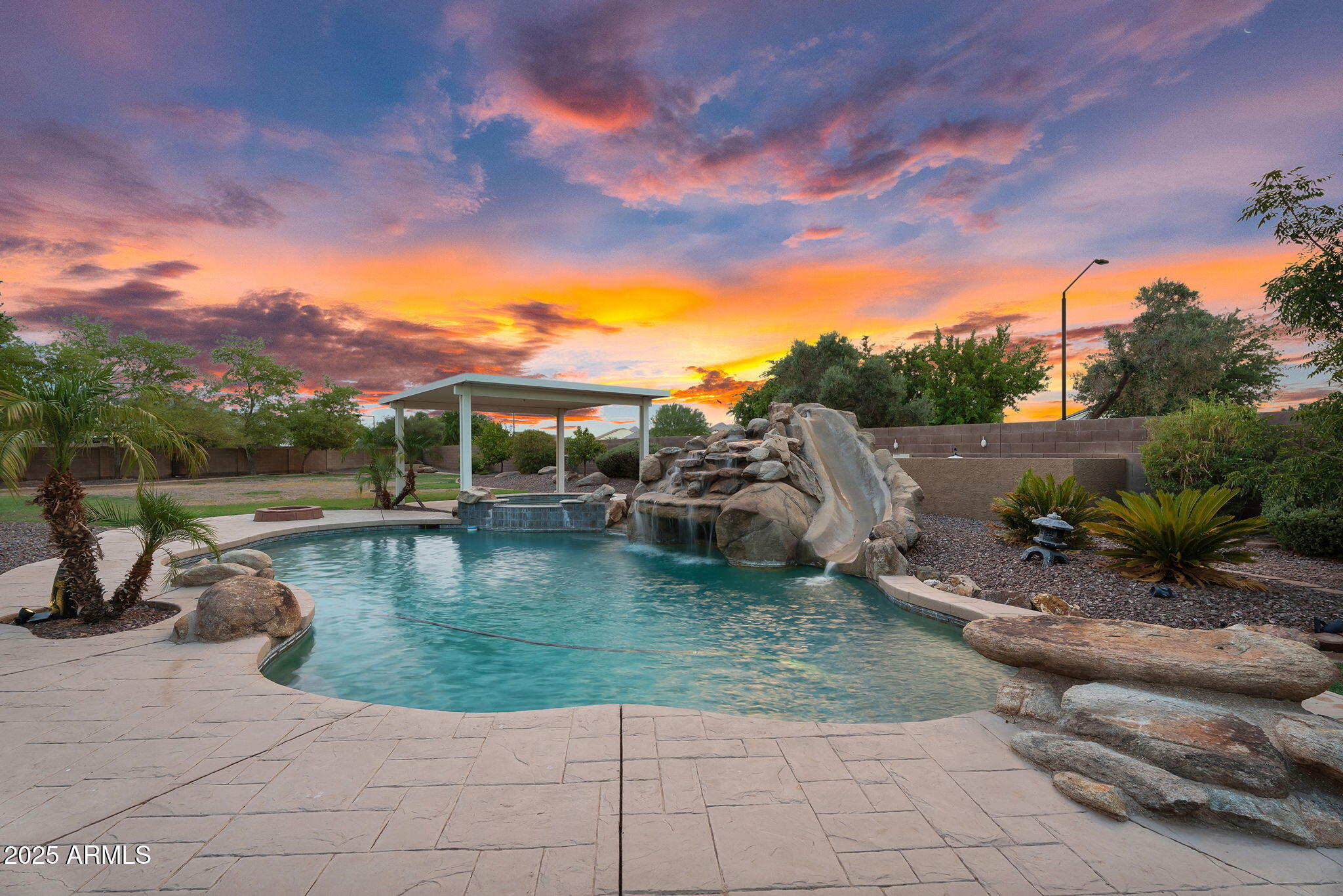 4227 E Ravenswood Drive