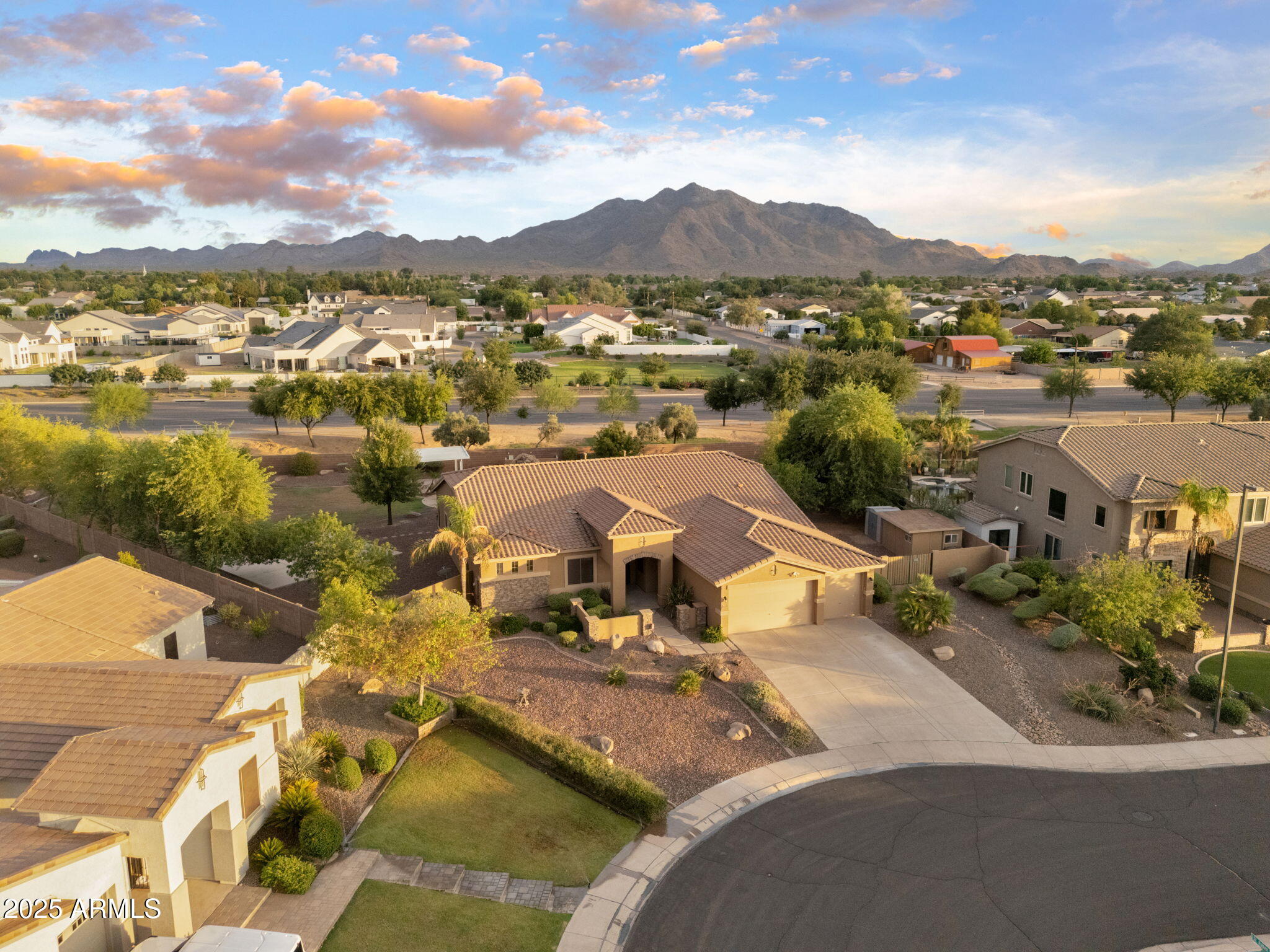 4227 E Ravenswood Drive