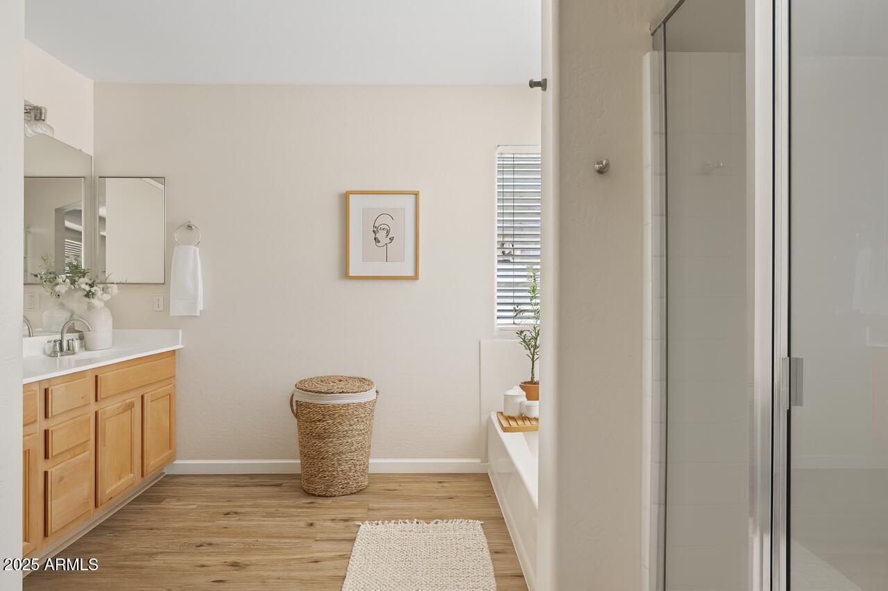 2136 W GOLDMINE MOUNTAIN Drive