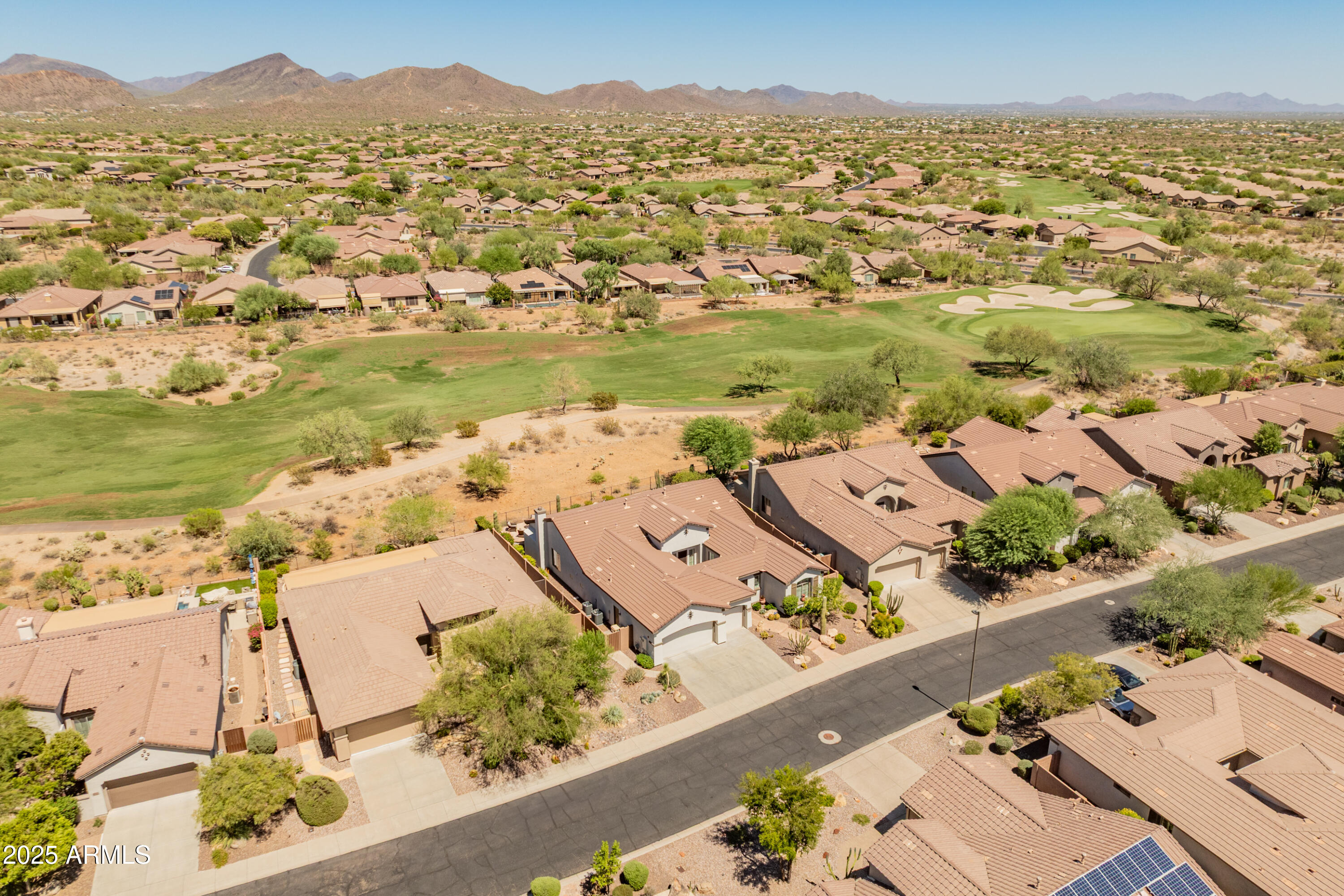 40715 N HARBOUR TOWN Court